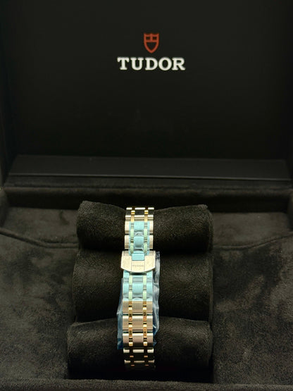 Tudor Royal M28303-0007