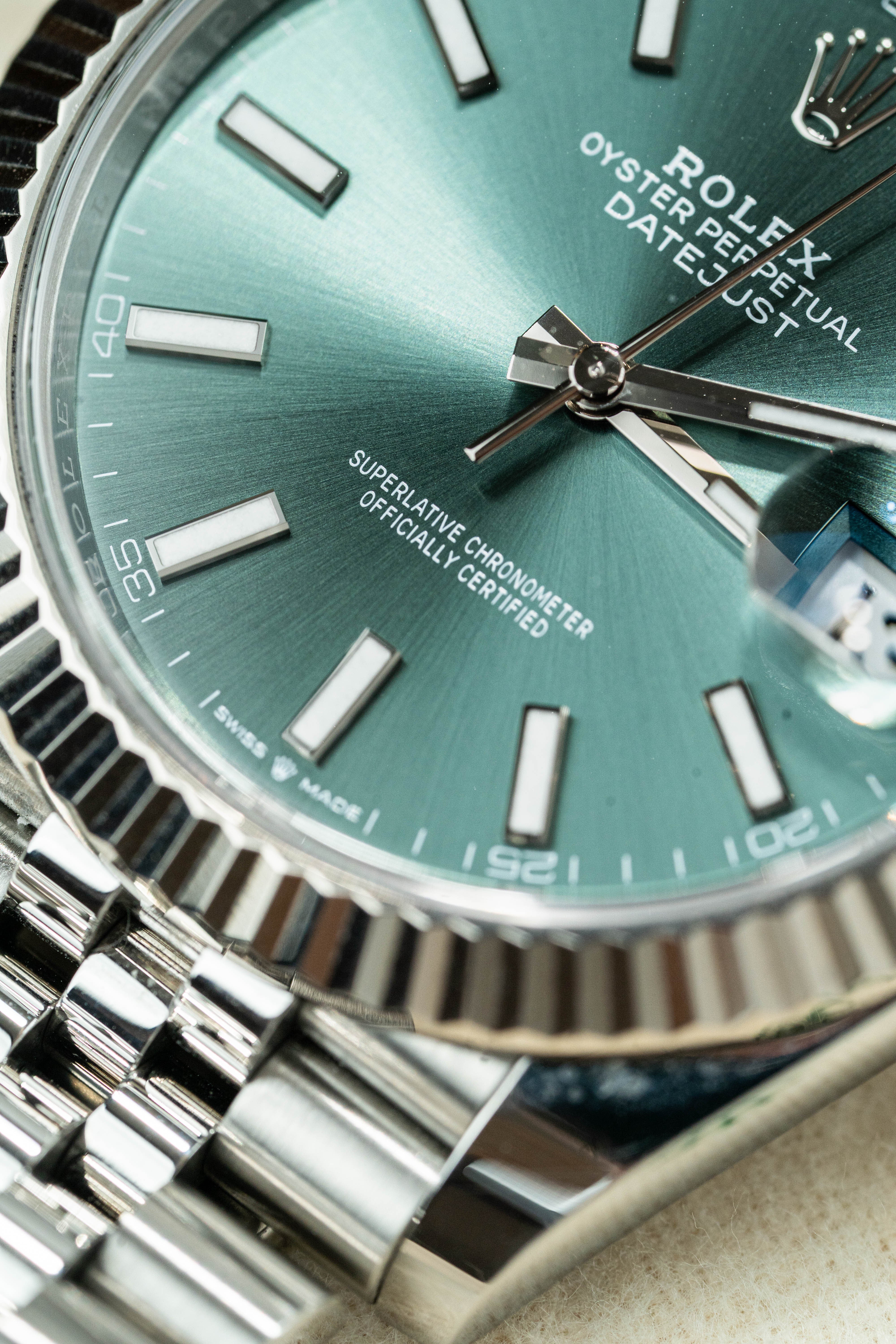 Rolex Datejust 41 126334 Green 2025 Full Set