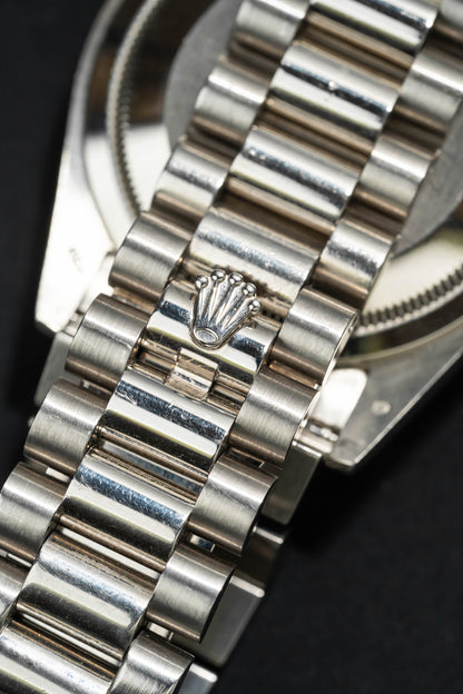 Rolex Oyster Perpetual 41 124300 Green 2024 Full Set