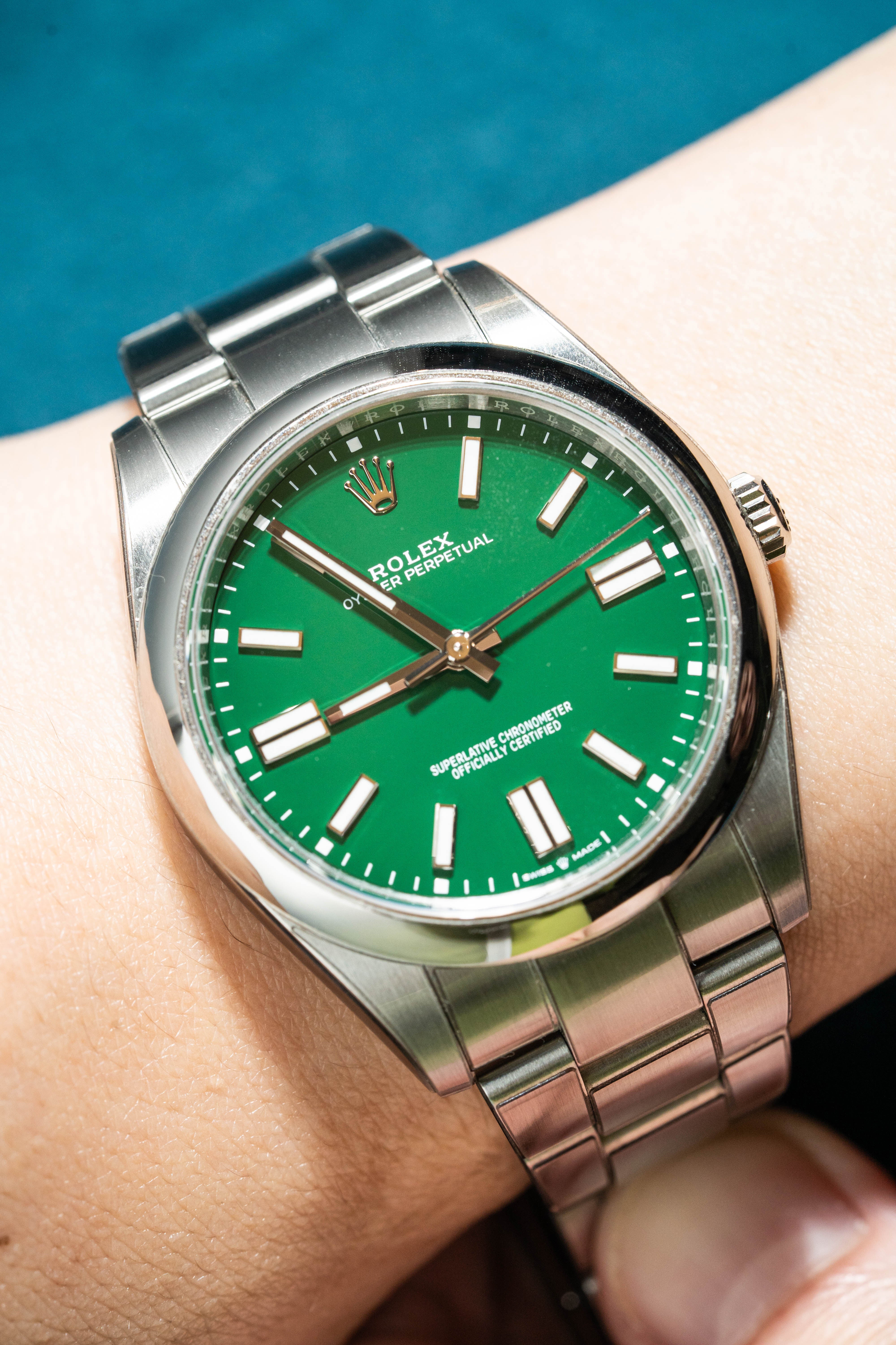 Rolex Oyster Perpetual 41 124300 Green 2024 Full Set