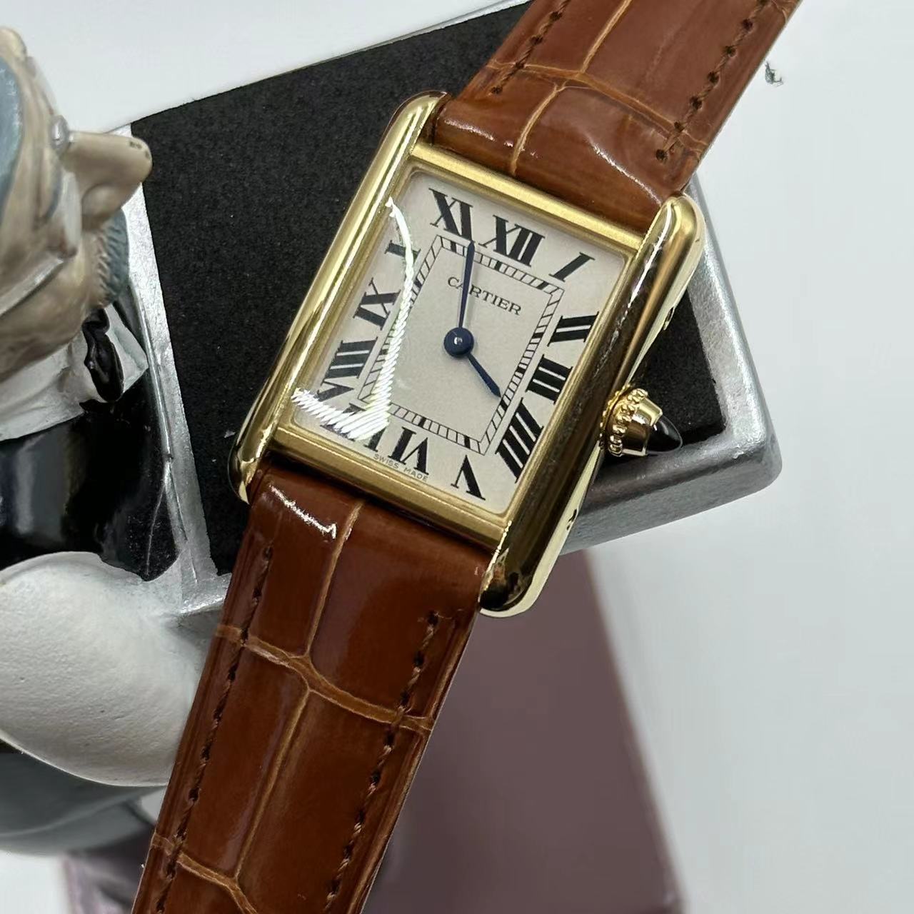 Cartier Tank Louis W1529856 2026