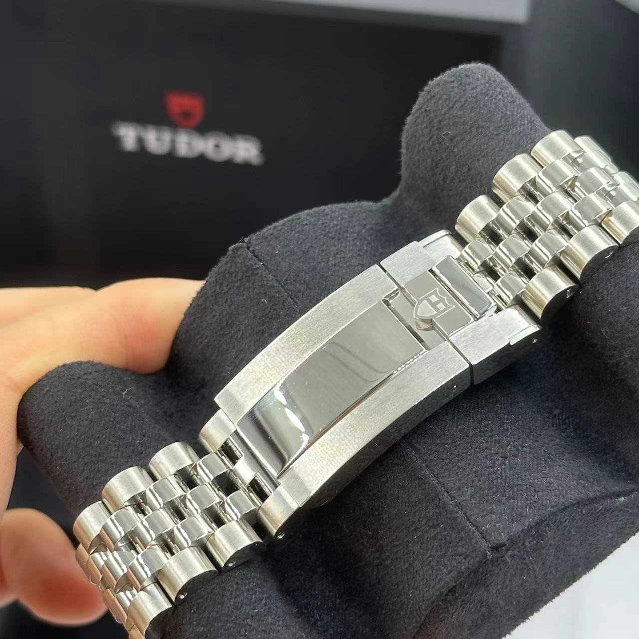 TUDOR Black Bay One 39  79660-0002 BLUE