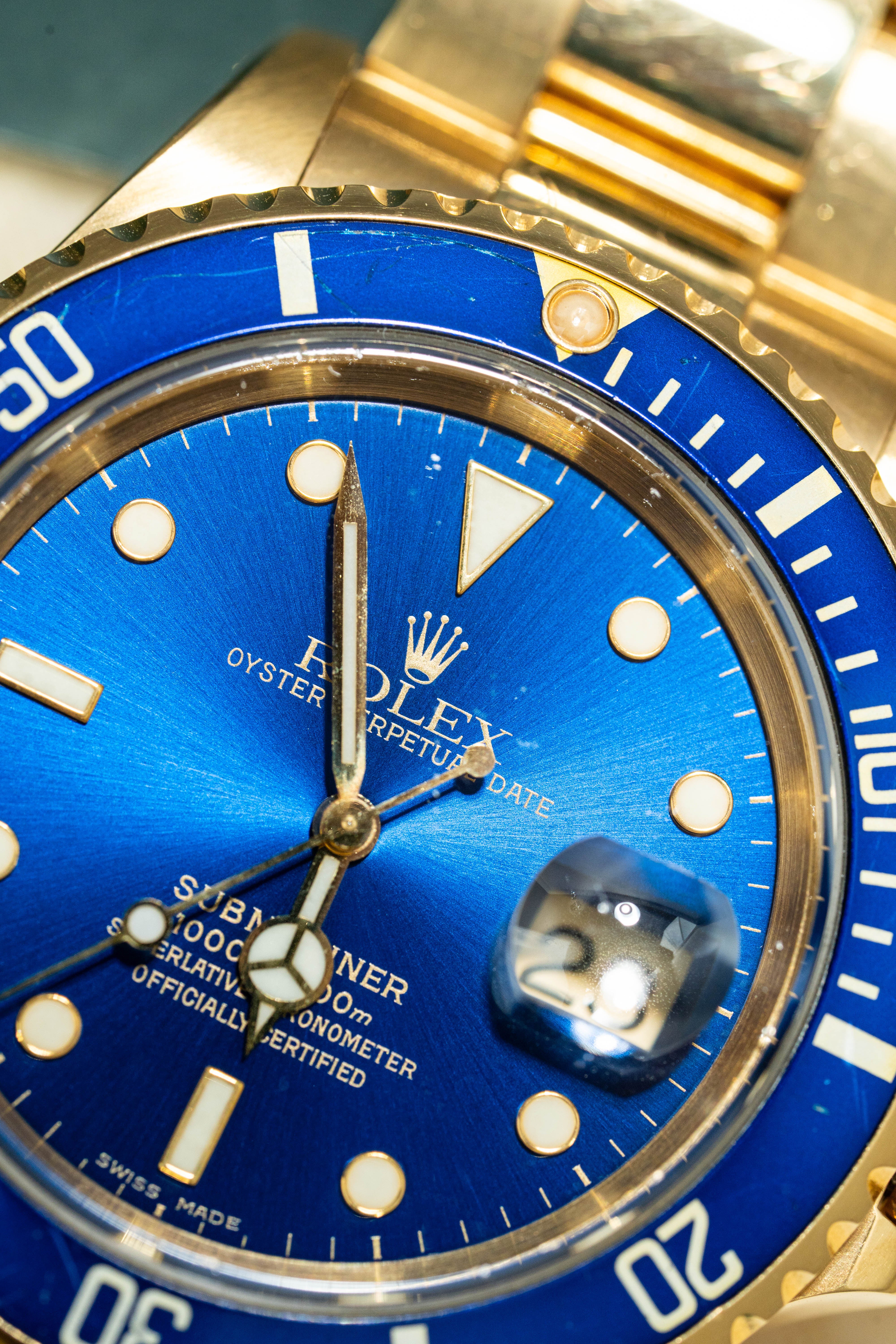 Rolex Submariner Date 16618lb Blue Naked