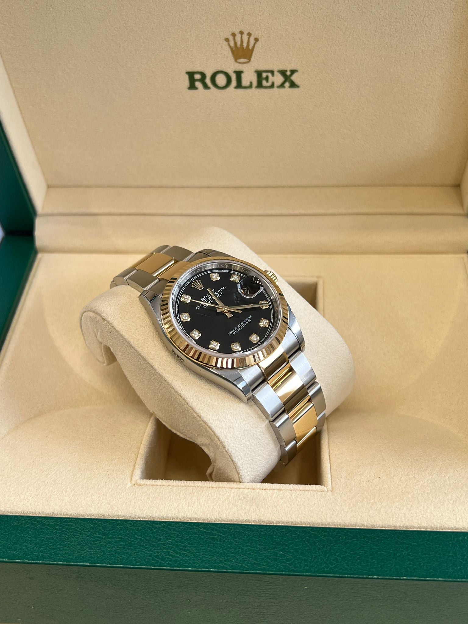 Rolex Datejust 36 126233G Black Oyster 2024