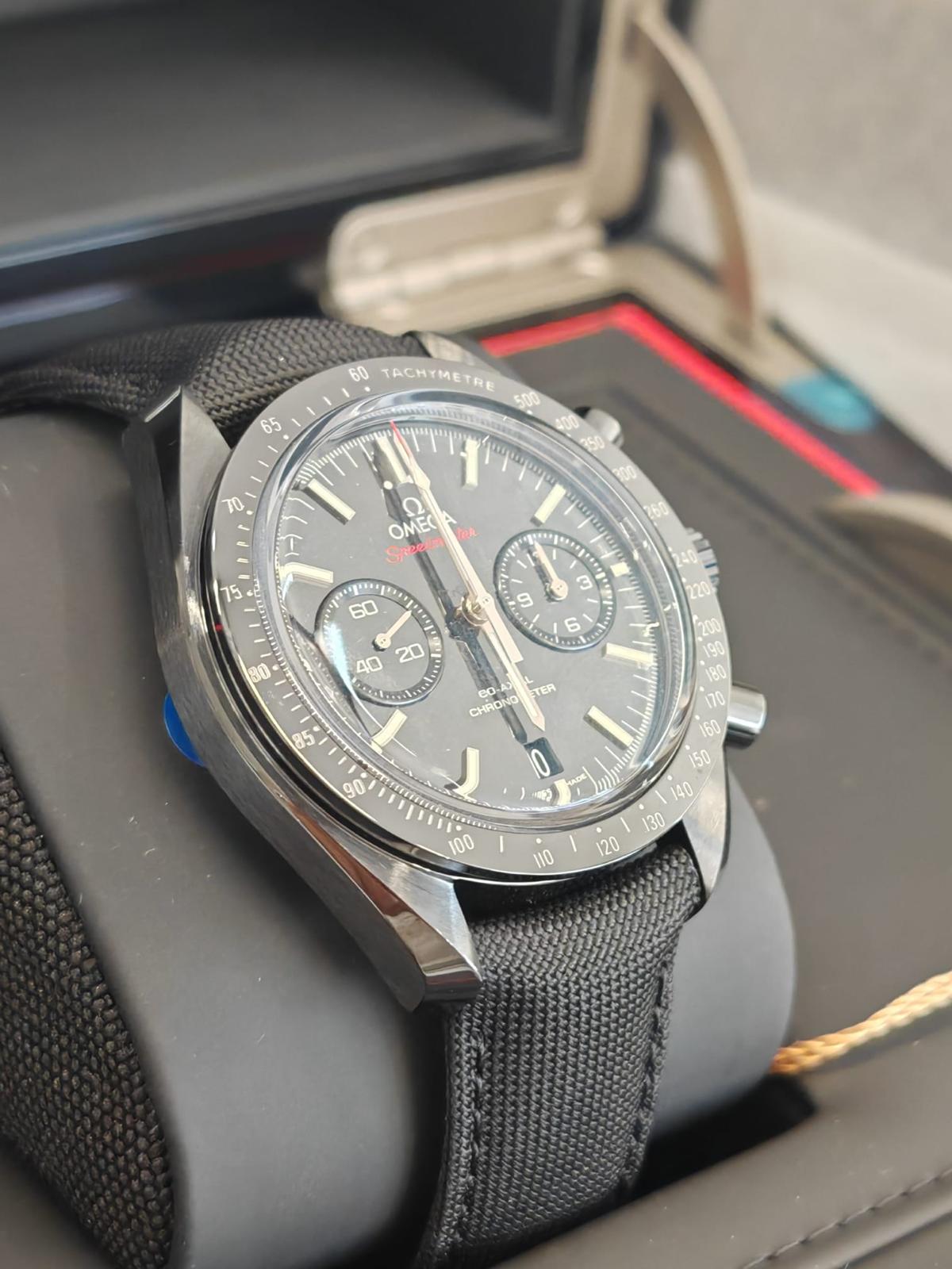 OMEGA Speedmaster Dark Side of the Moon  311.92.44.51.01.007