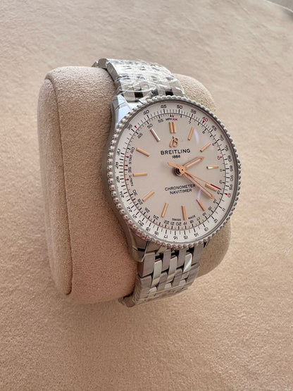 Breitling Navitimer  A17327211G1A1