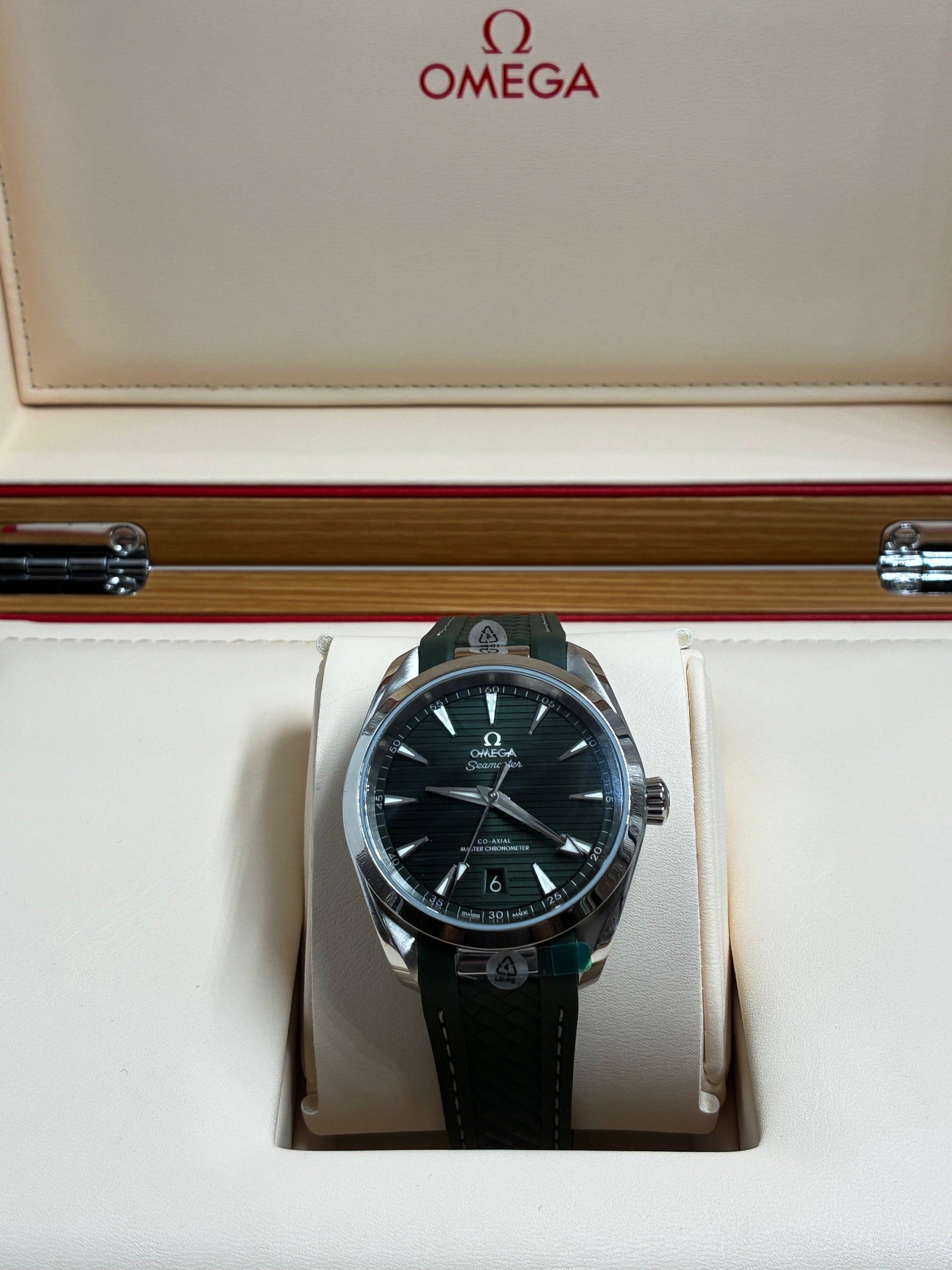 Omega 220.12.38.20.10.001 Seamaster Aqua Terra