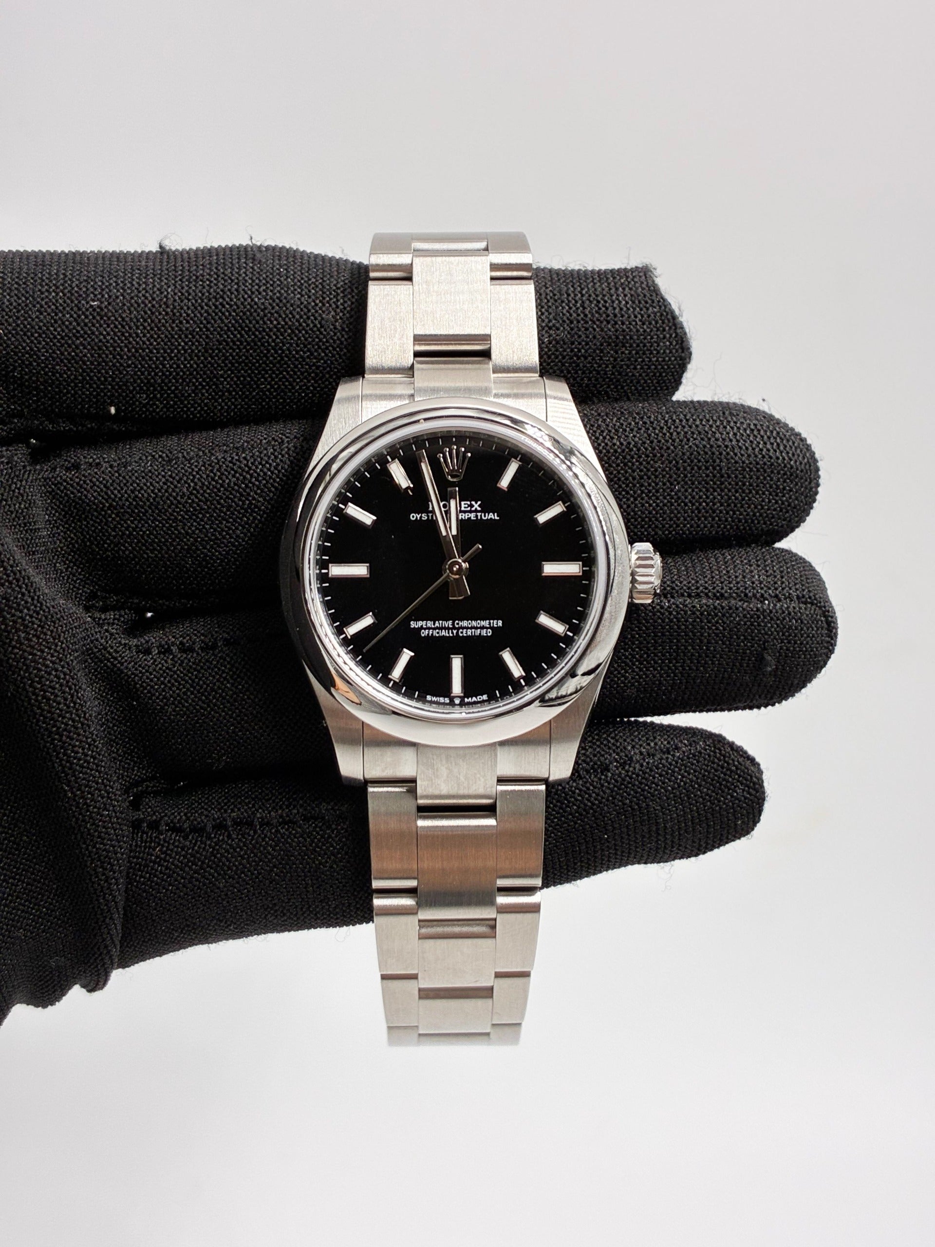 Rolex Perpetual 31 277200 Black Oyster