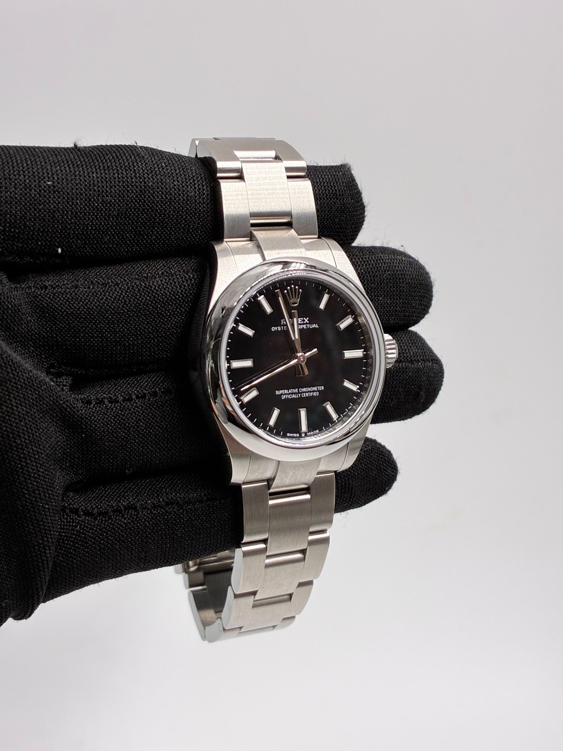 Rolex Perpetual 31 277200 Black Oyster