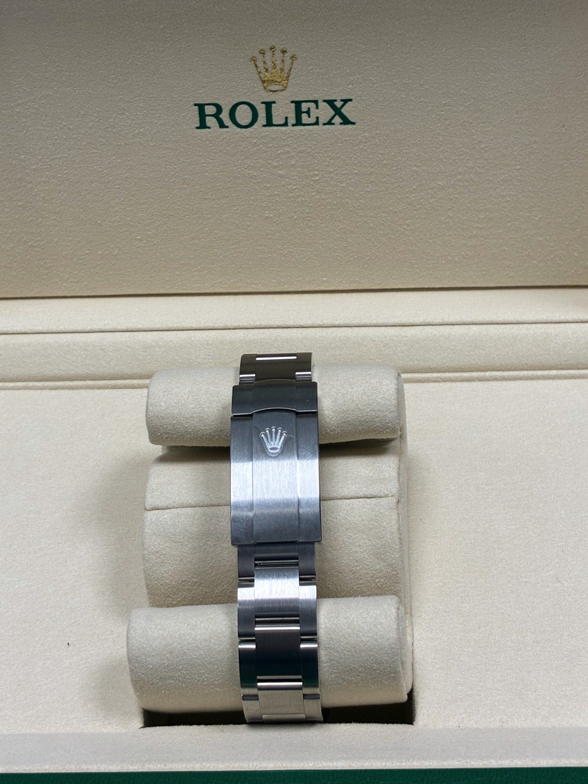 Rolex Oyster Perpetual 34 124200 Lavender 2024