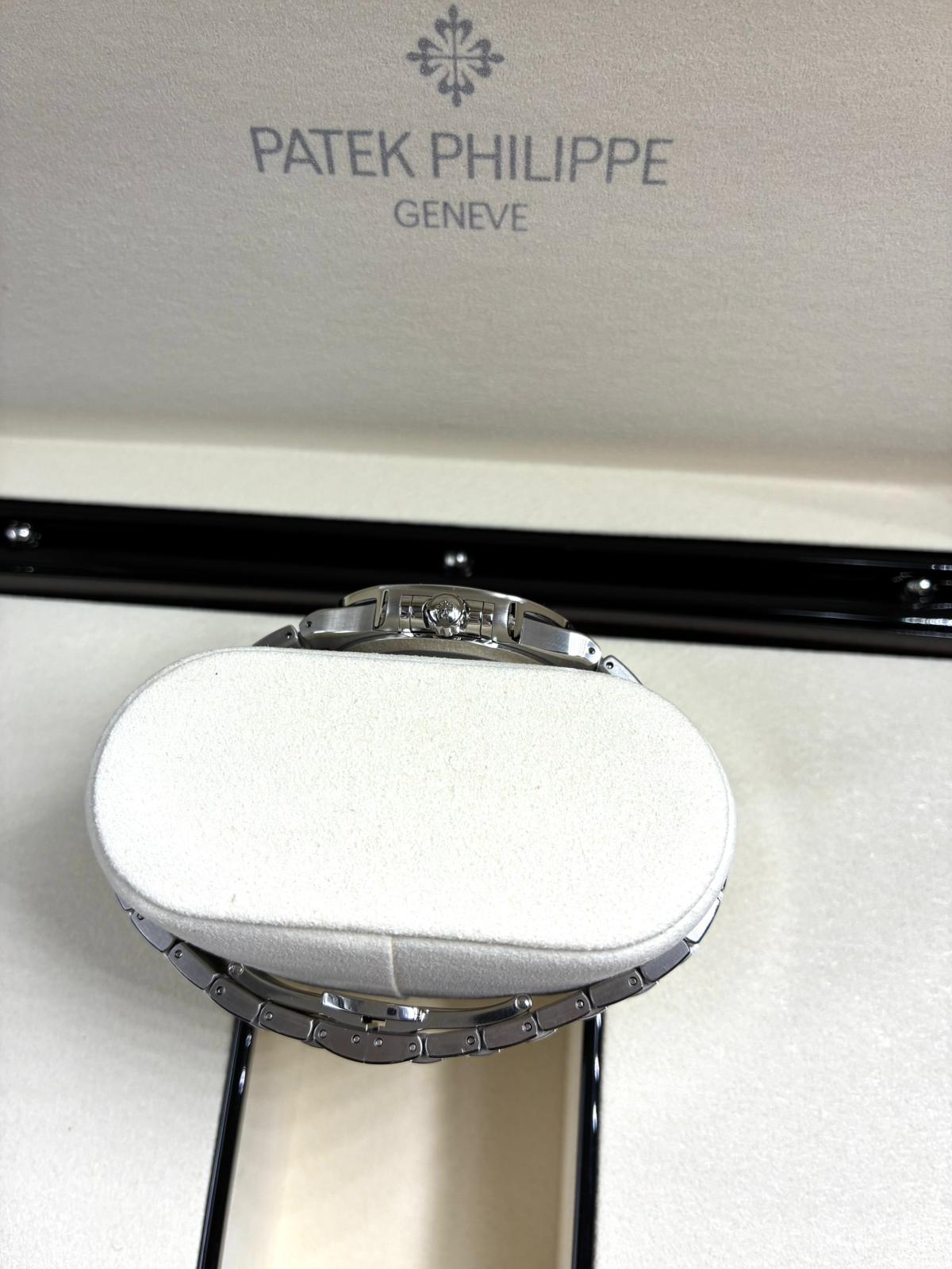 Patek Philippe Nautilus 7118/1A-001 2020