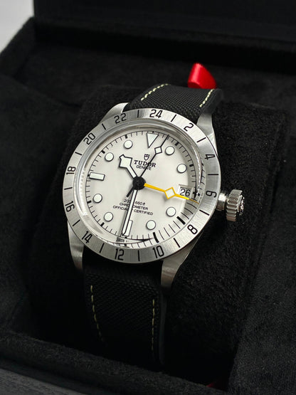 Tudor Black Bay Pro 79470-0006