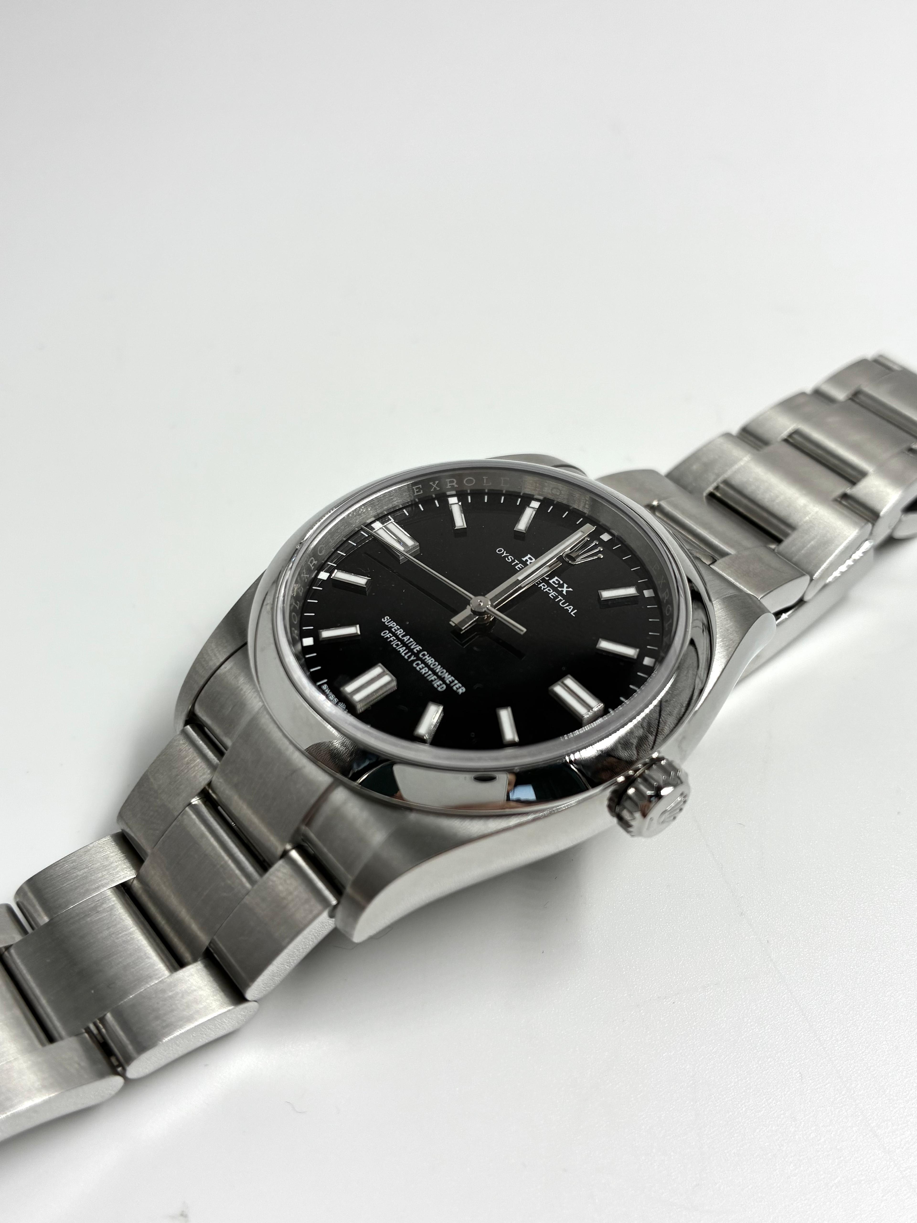 Rolex Oyster Perpetual 36 126000 Black Index 2026