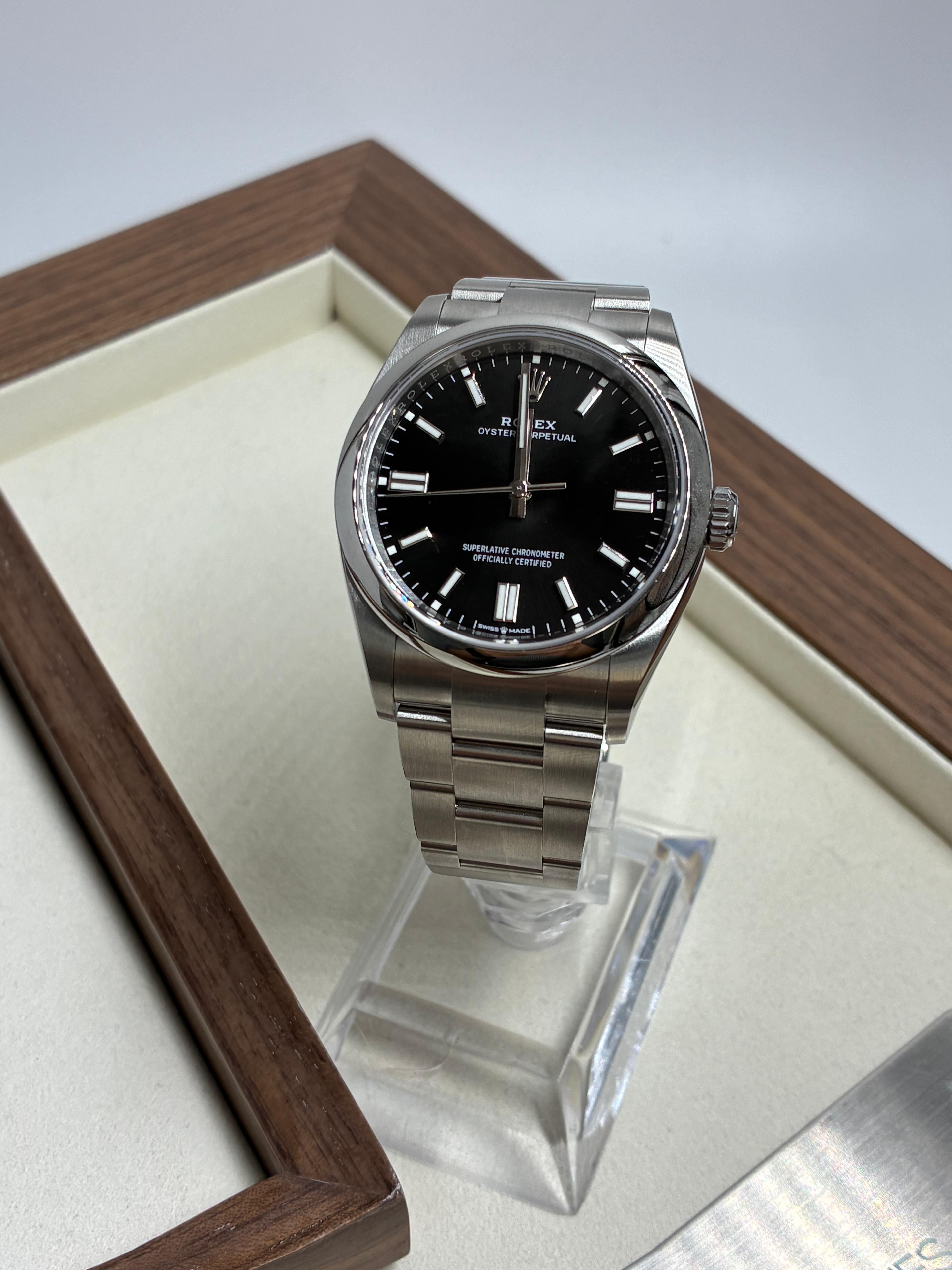 Rolex Oyster Perpetual 36 126000 Black Index 2026