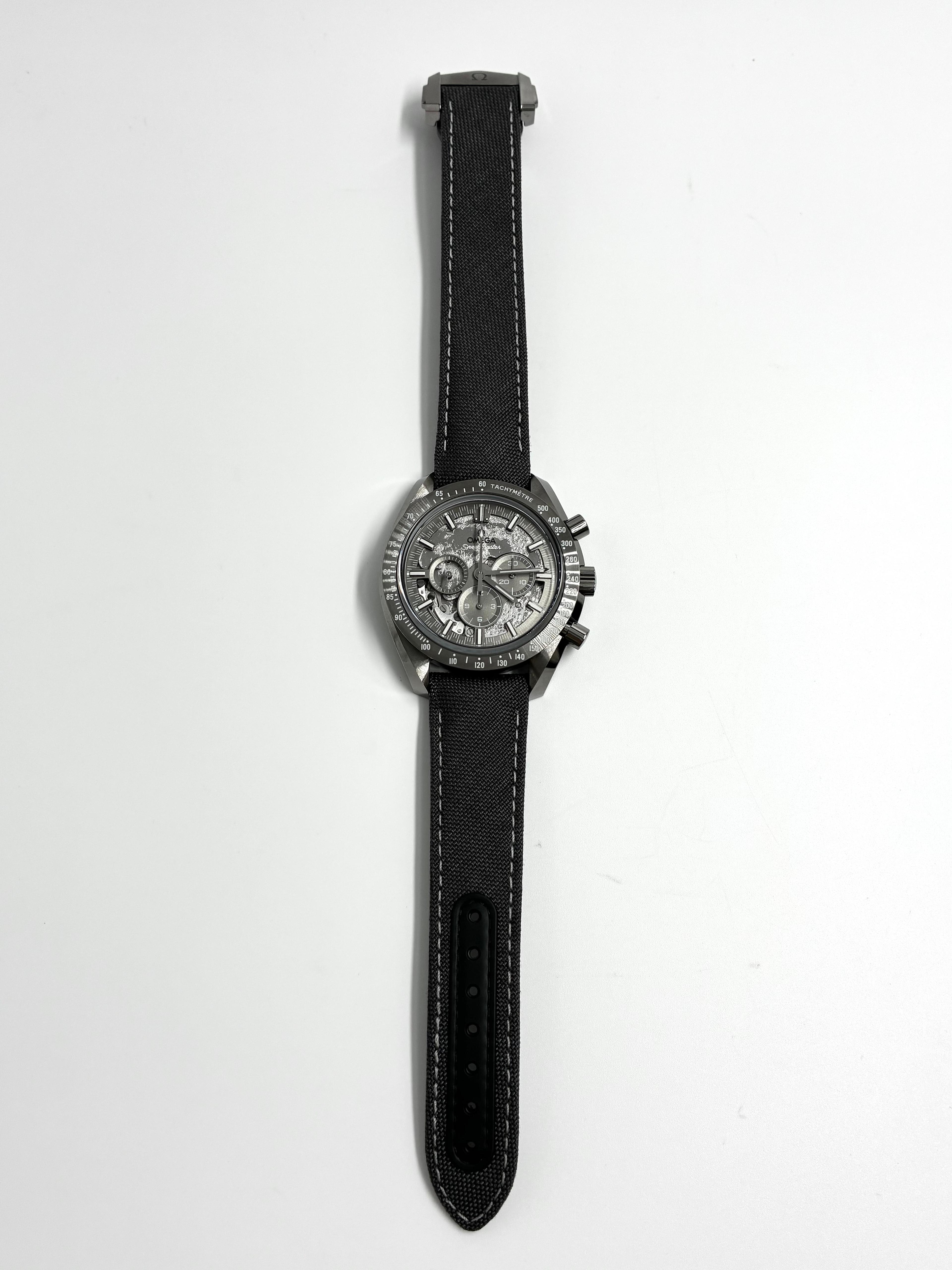 Omega 310.92.44.50.06.001 Speedmaster Moonwatch Grey Side of the Moon