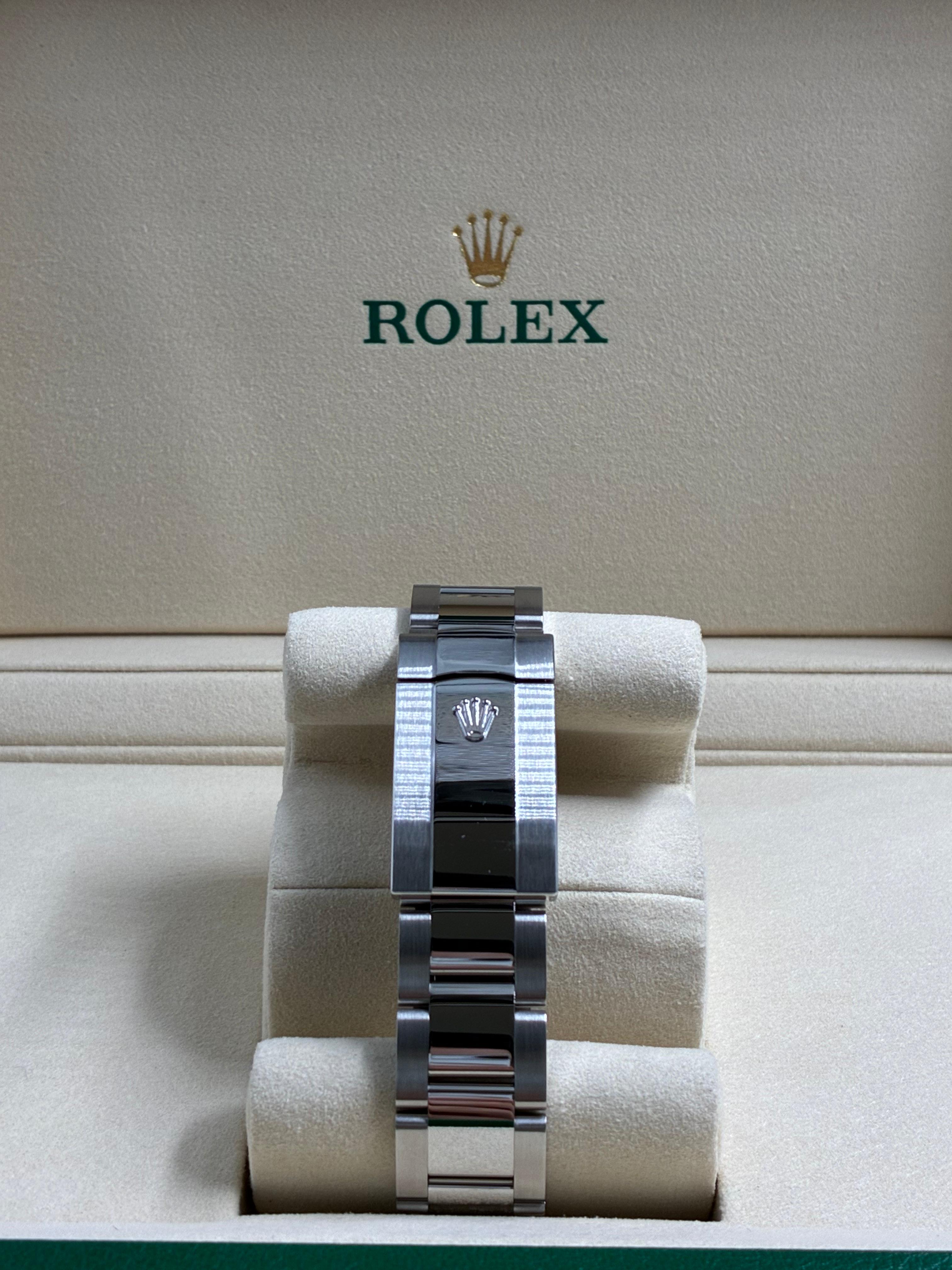 Rolex Datejust 36 126200 Black Index Oyster 2026