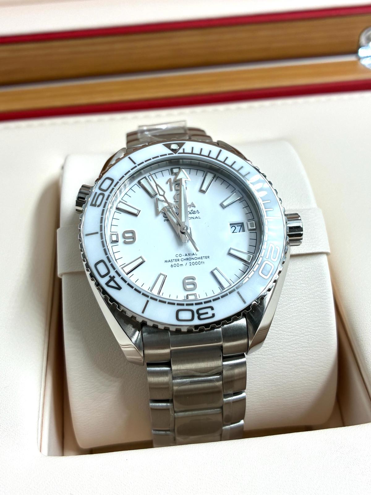 Omega Seamaster Planet Ocean 215.30.40.20.04.001 2026