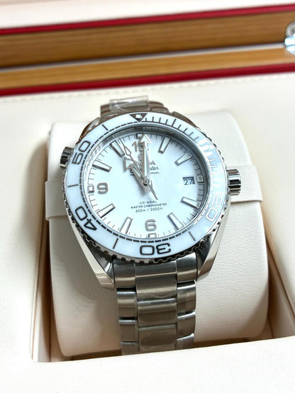 Omega Seamaster Planet Ocean 215.30.40.20.04.001 2026