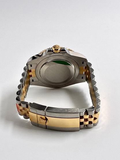 Rolex GMT-Master II 40MM 126713GRNRJubilee 2025