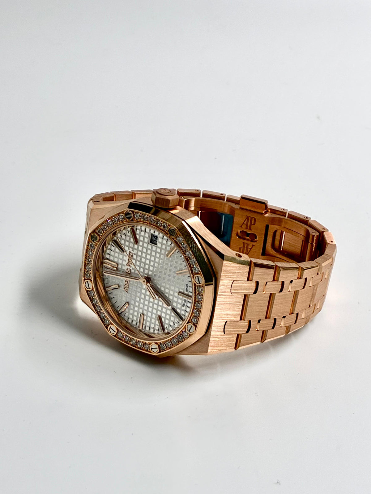 Audemars Piguet Royal Oak  77451OR.ZZ.1361OR.03 2025