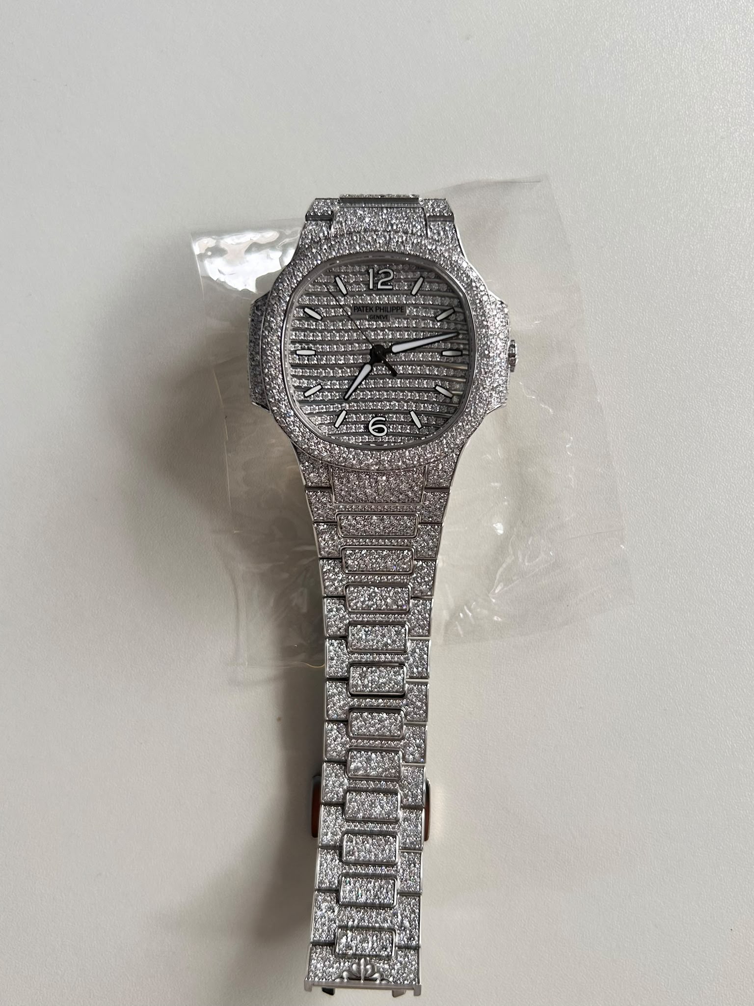 Patek Philippe Nautilus 7118/1450G-001  2025
