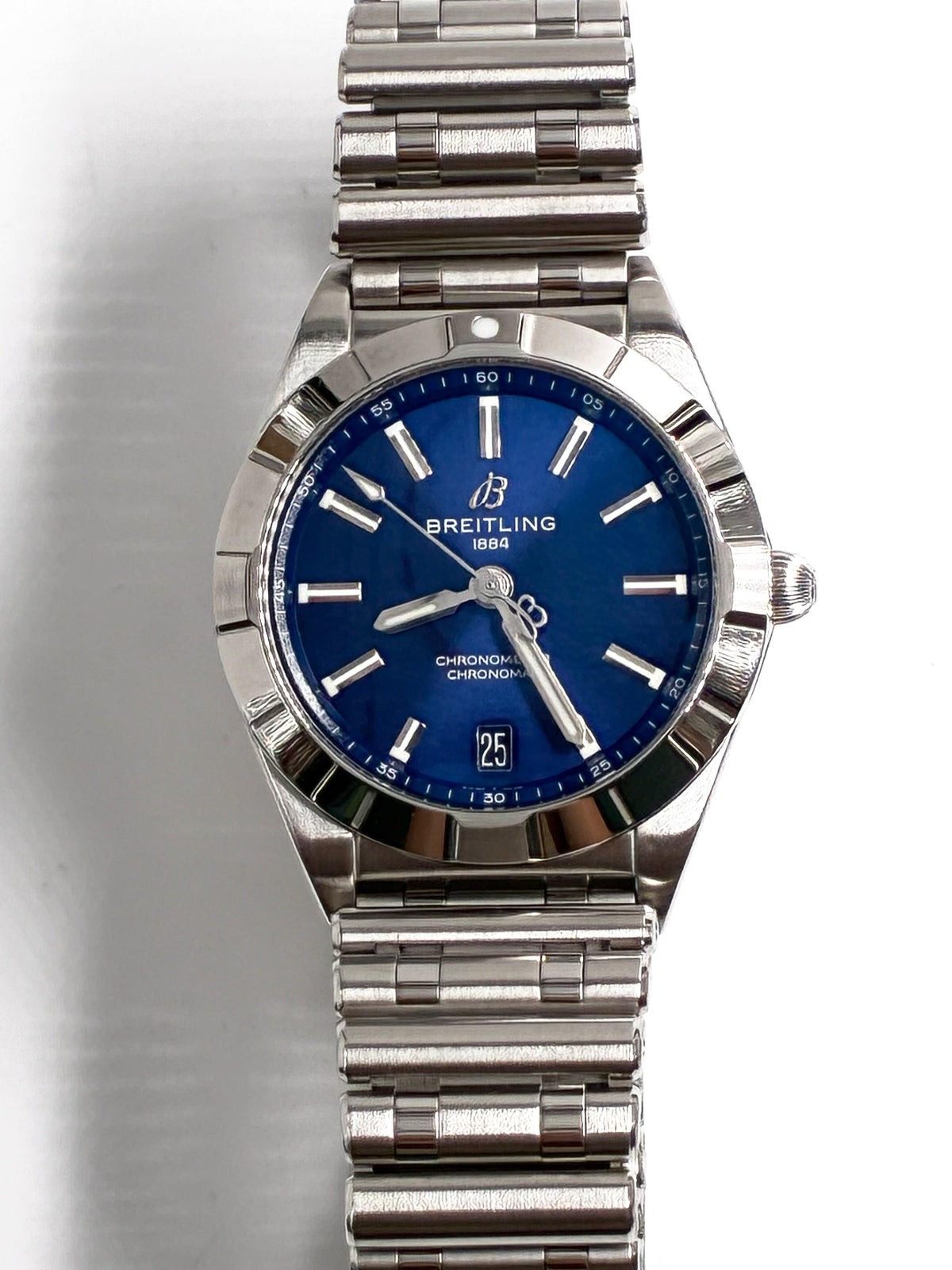 Breitling Chronomat 32 A77310101C1A1