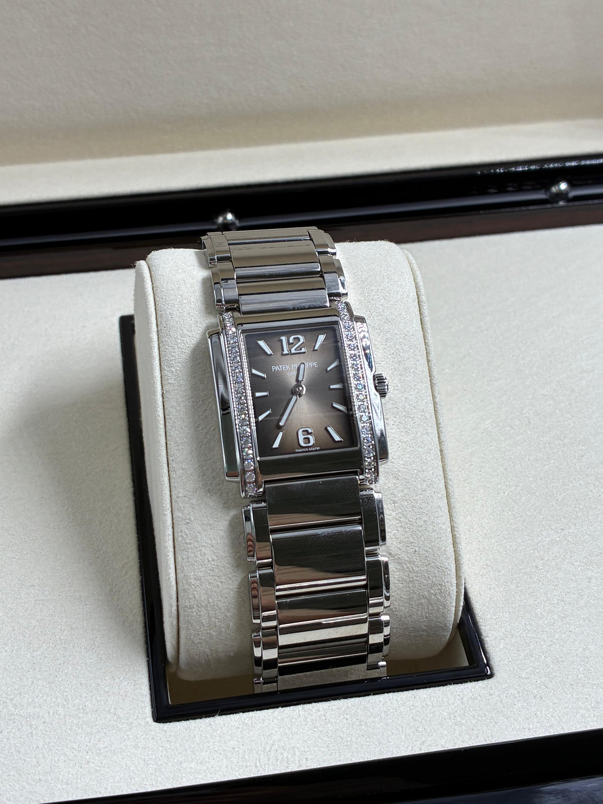 Patek Philippe 4910/1200A-010   2026
