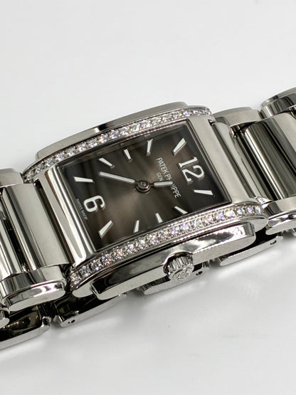 Patek Philippe 4910/1200A-010   2026