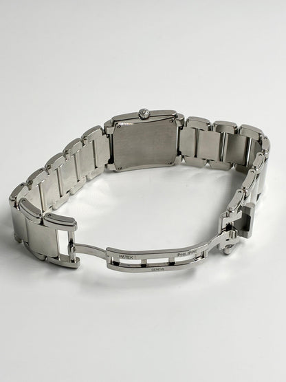 Patek Philippe 4910/1200A-010   2026