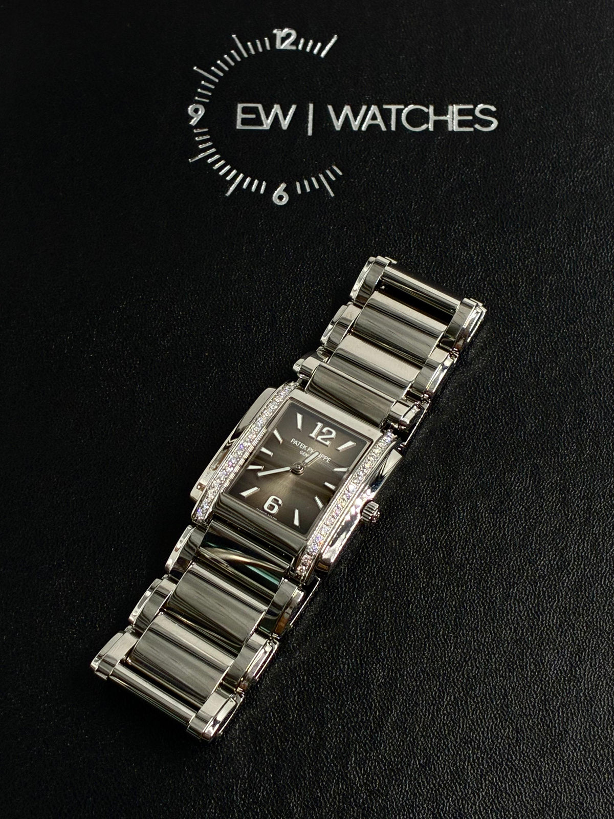 Patek Philippe 4910/1200A-010   2026