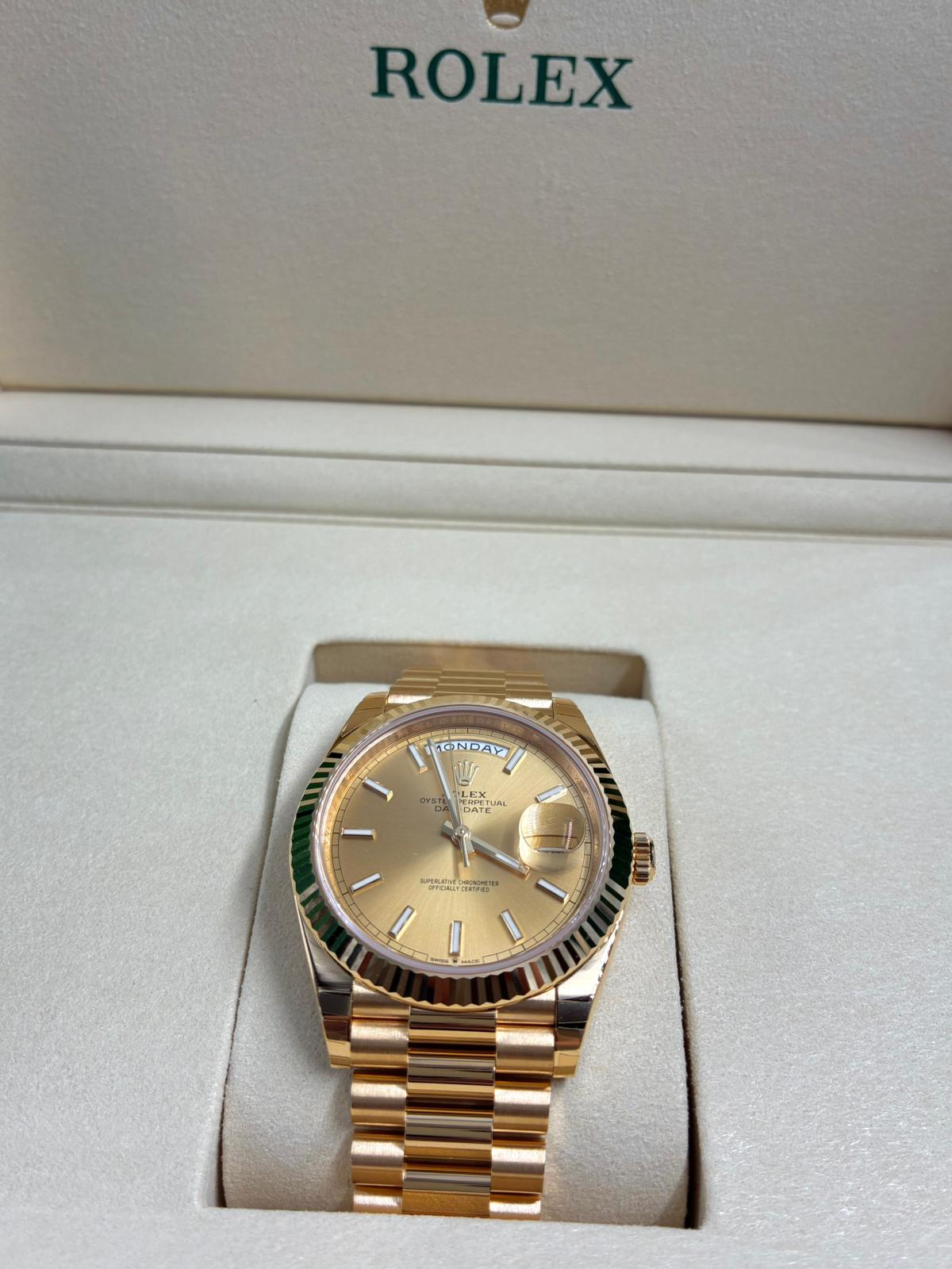 Rolex Day-Date 40 228238 Champagne Index