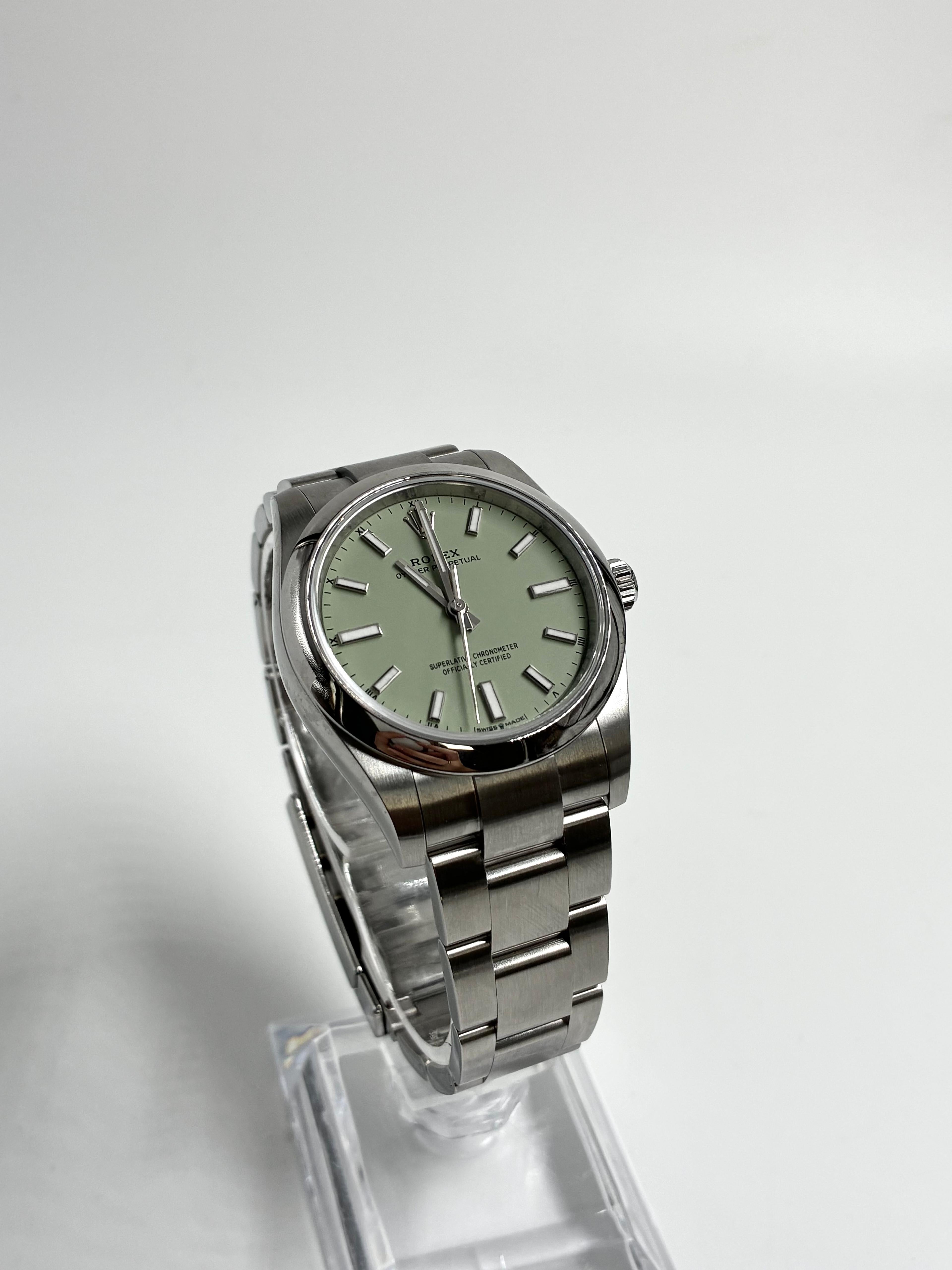 Rolex Oyster Perpetual 34 124200 Pistachio Green 2026