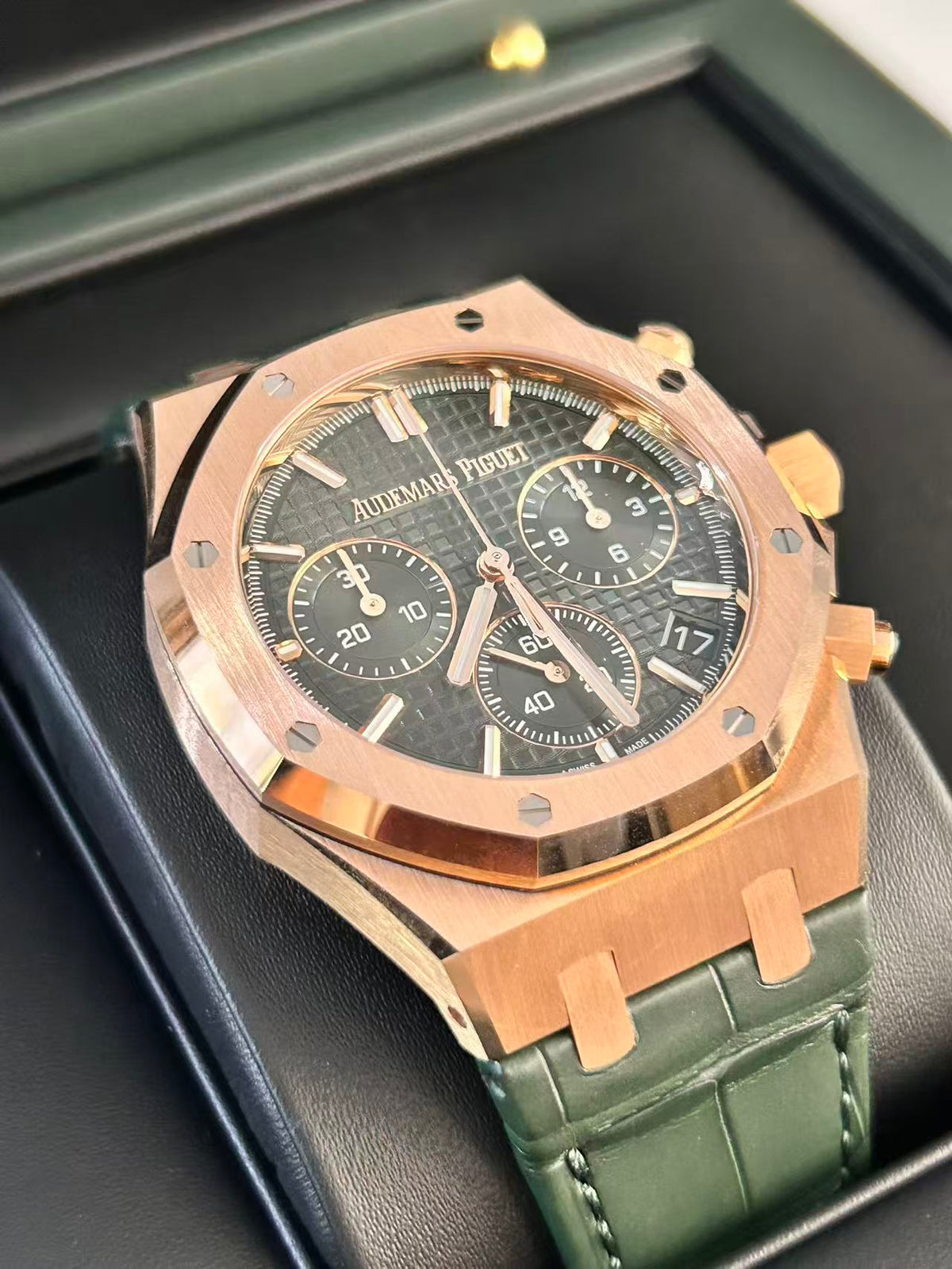 Audemars Piguet Royal Oak Chronograph 26240OR.OO.D404CR.02 2025