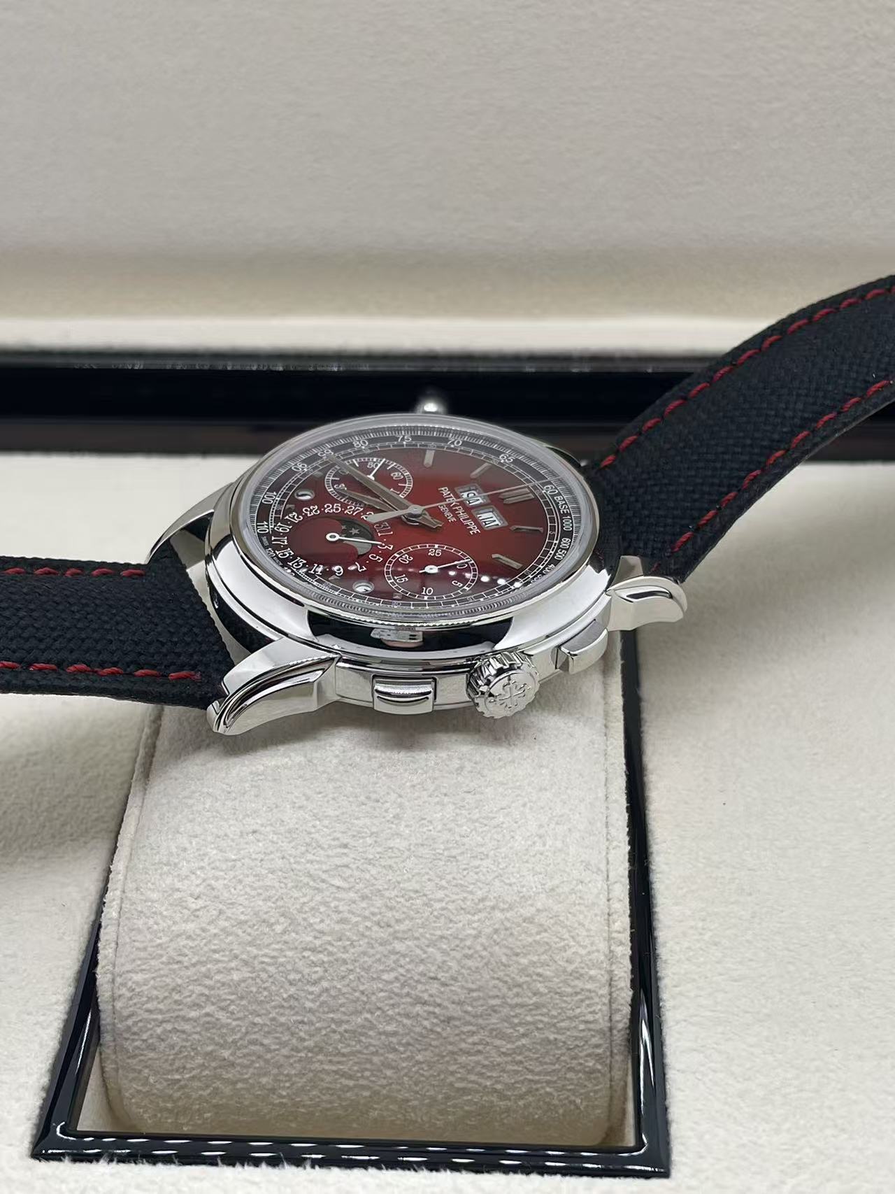 Patek Philippe Complications 5270P-017 2026