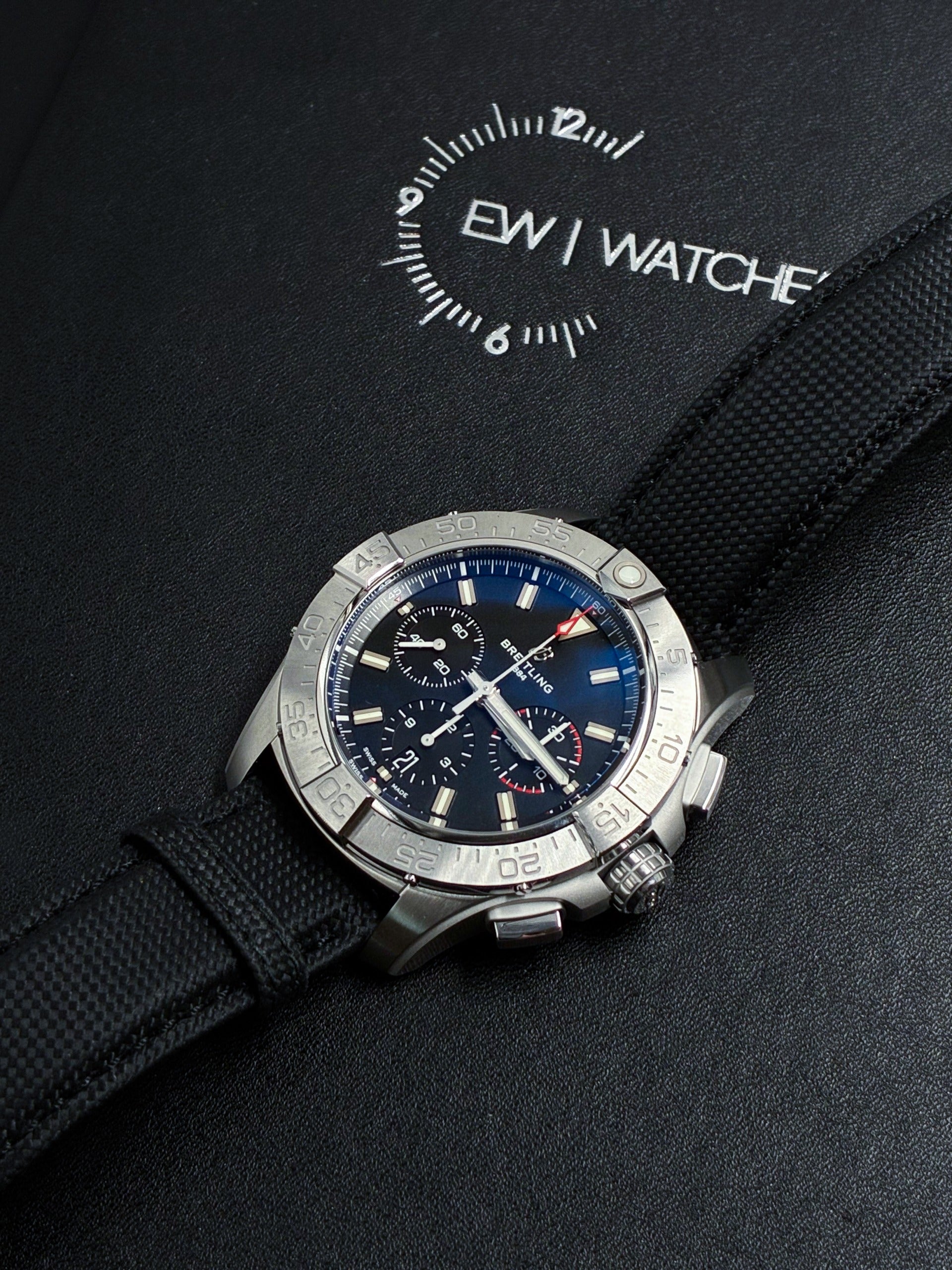 Breitling Avenger B01 Chronograph 44 AB0147101B1X1