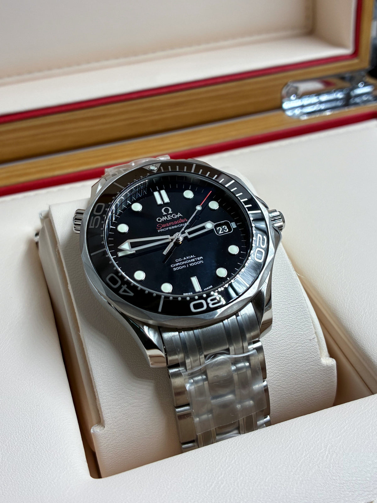 Omega Seamaster Diver 300 M 212.30.41.20.01.003