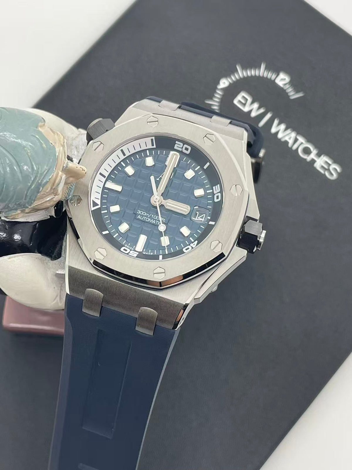 Audemars Piguet  15720ST.OO.A027CA.01