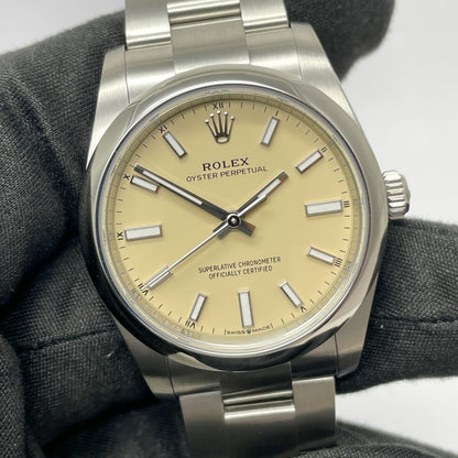 Rolex Oyster Perpetual 34 124200 Beige