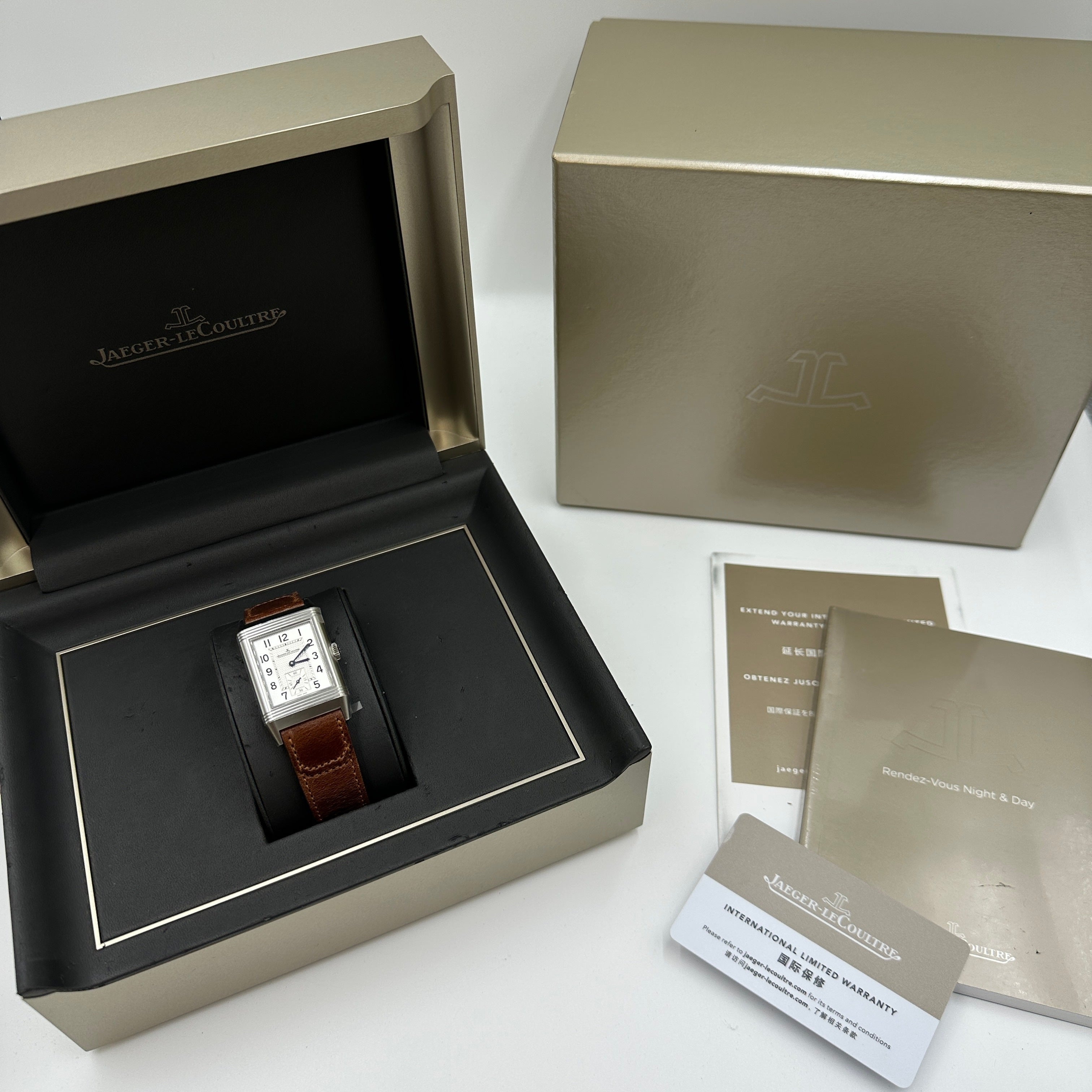 Jaeger-Lecoultre Reverso Classic Small  Q3858522 2023