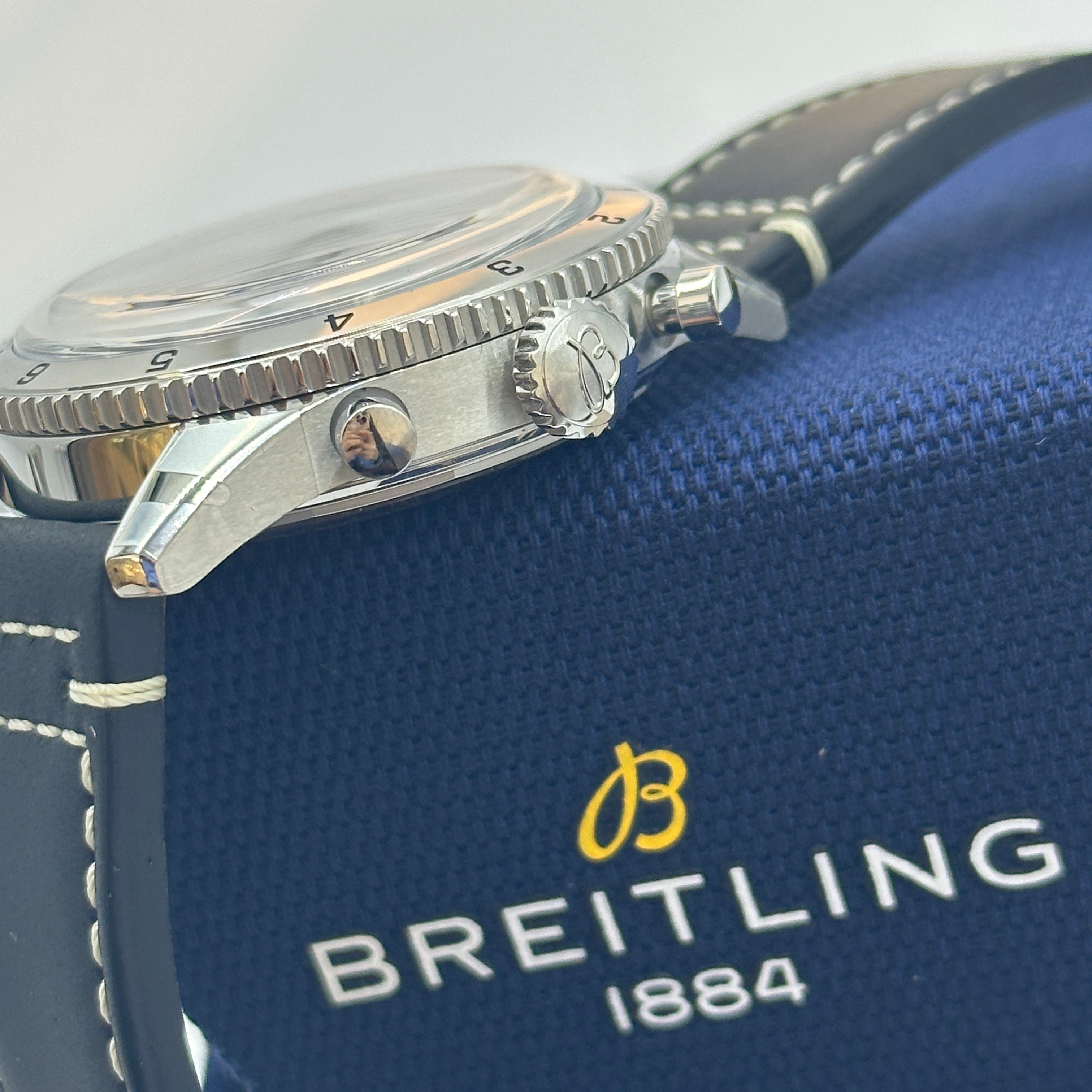 Breitling Classic AVI 42mm Chronograph 42 Tribute to Vought F4U Corsair A233801A1C1A1 2025