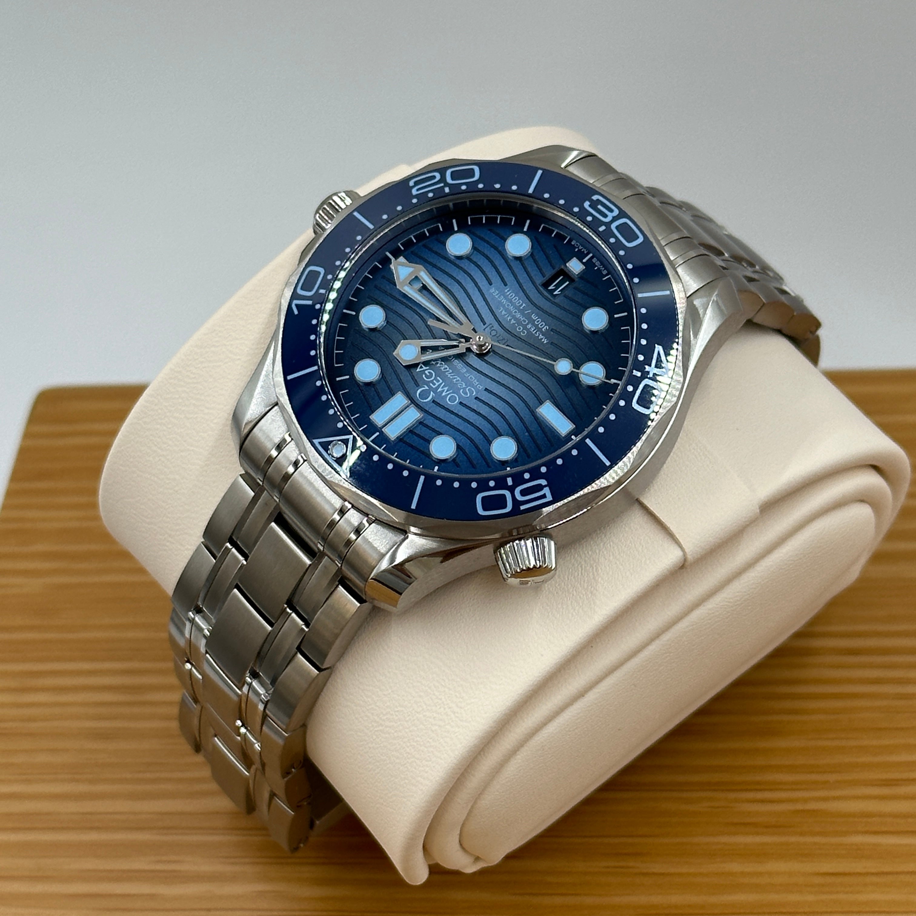Omega Seamaster Diver 300M 42mm 210.30.42.20.03.003 2023