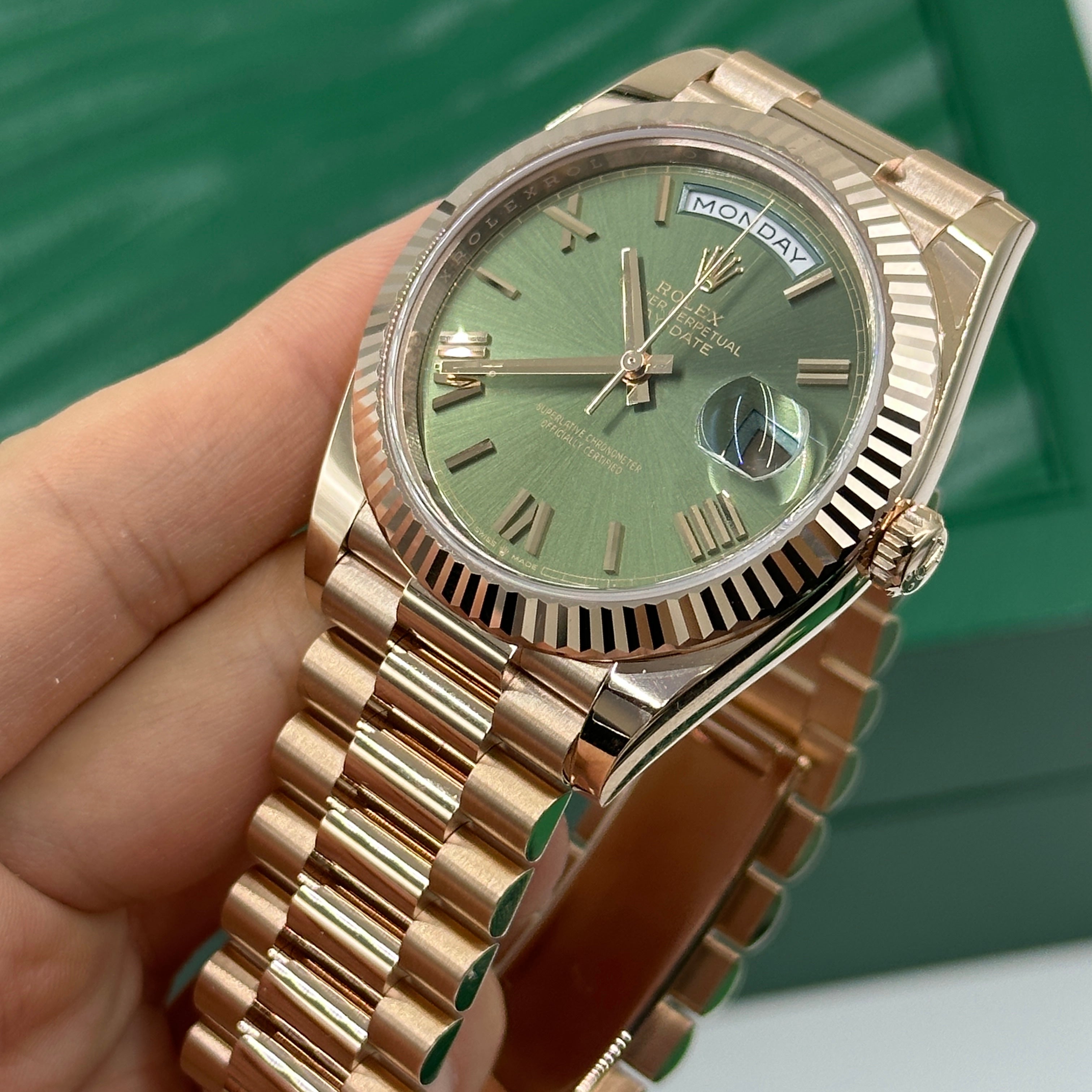 Rolex Day-Date 40 40mm 228235 Green Roman 2024