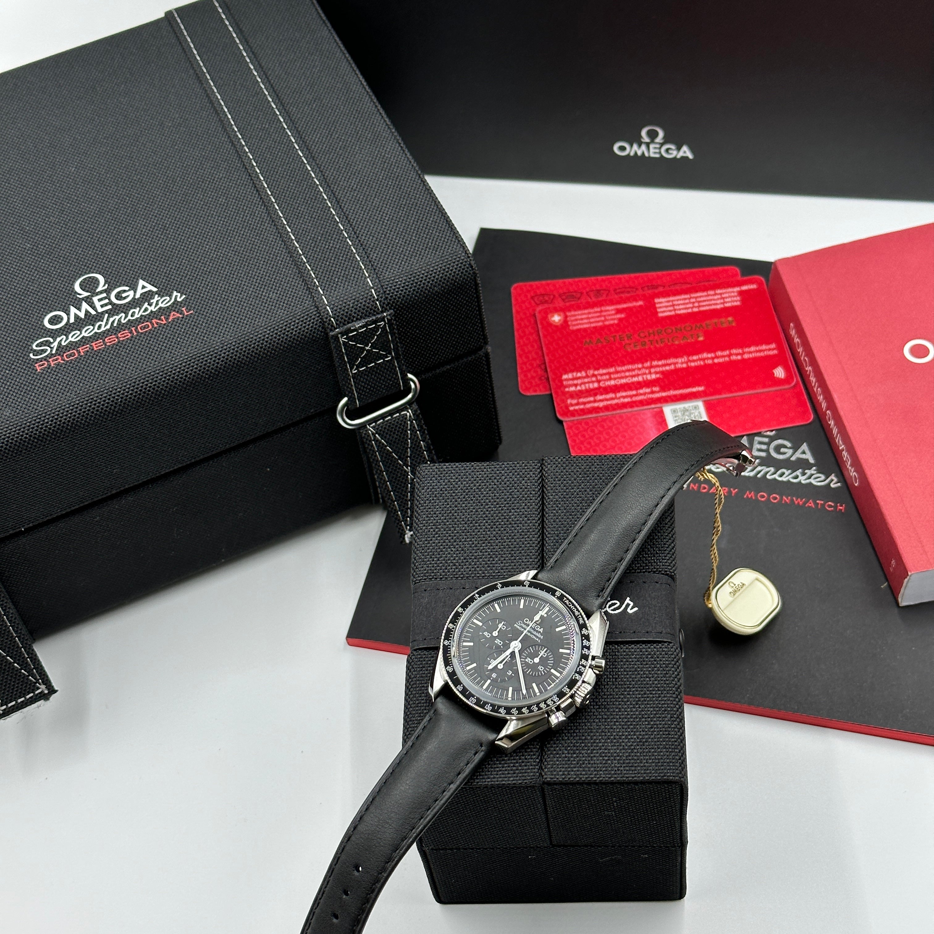 Omega Speedmaster Moonwatch Professional 42 mm 310.32.42.50.01.002 2025 KCK
