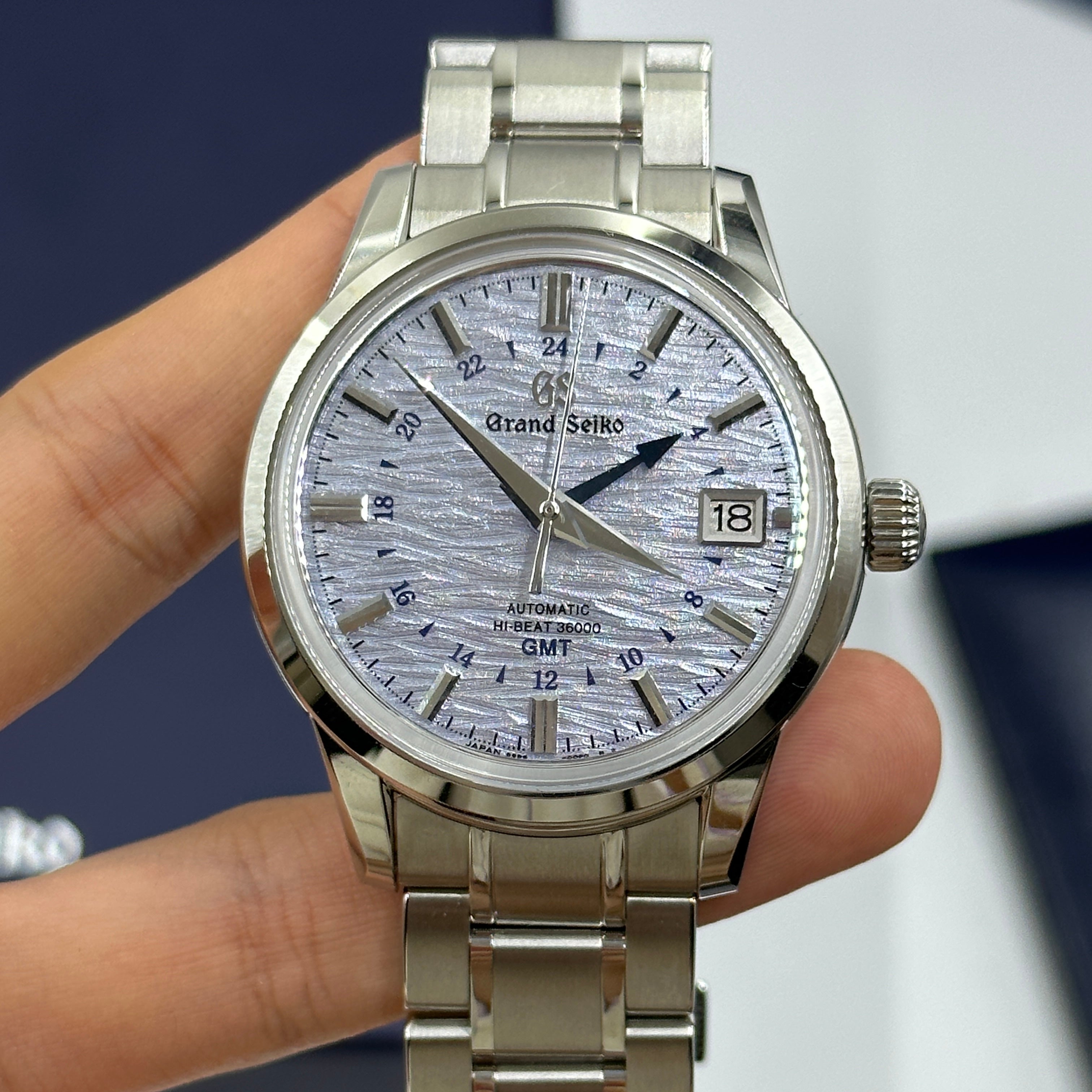 Grand Seiko Elegance 39.5mm SBGJ249G 2023