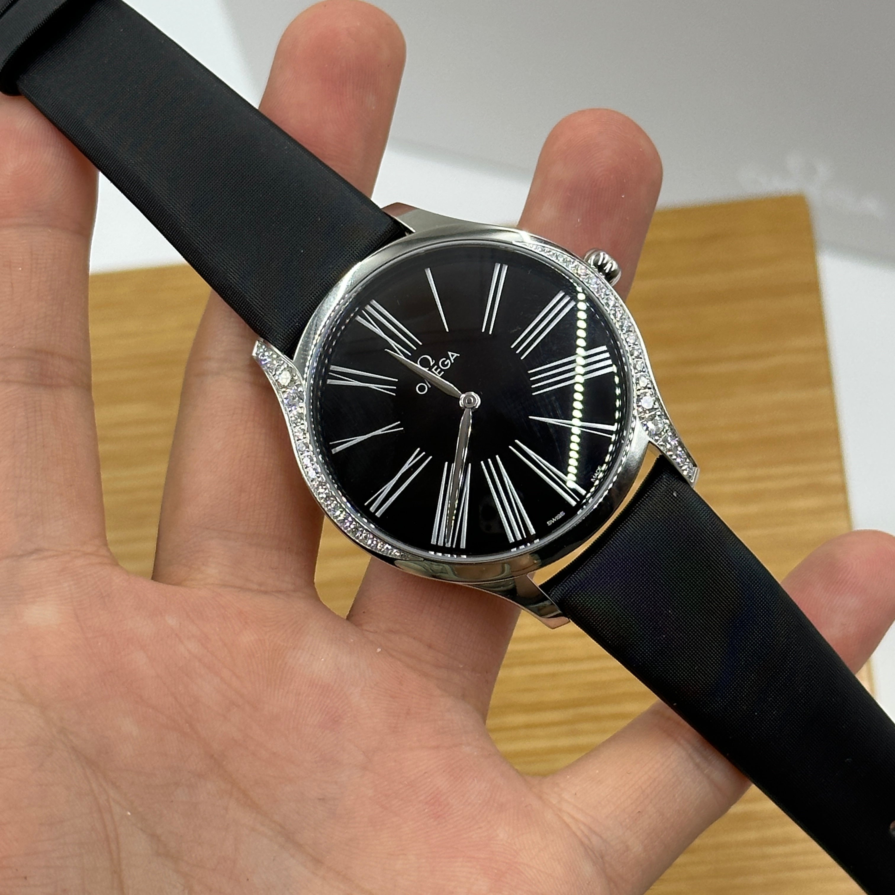 Omega De Ville Tresor 39 mm 428.17.39.60.01.001 2025
