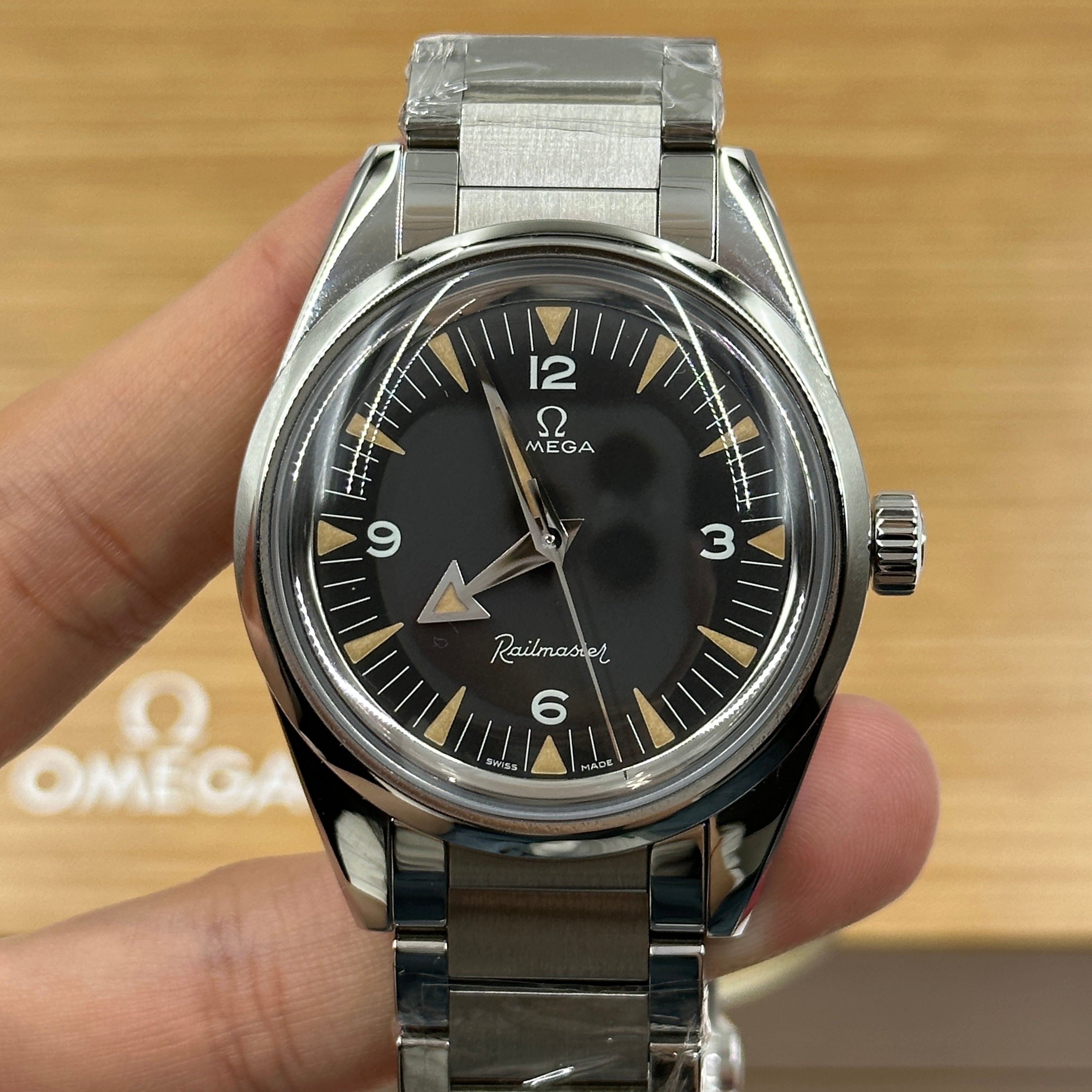 Omega Seamaster Railmaster 38 mm 220.10.38.20.01.002 2023