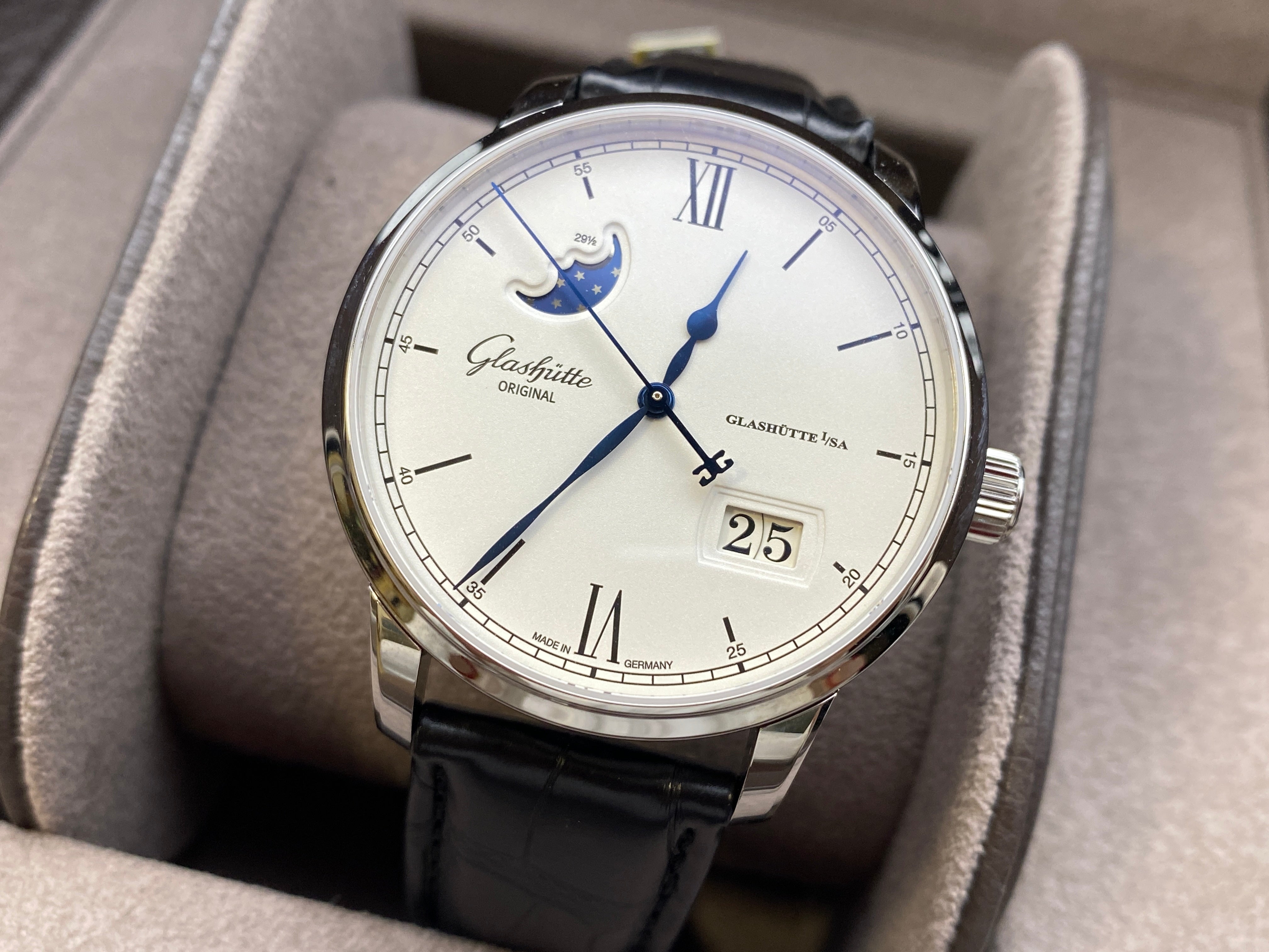 Glashütte Original Senator Excellence 40mm Panorama Date Moon Phase 1-36-04-01-02-61 2022