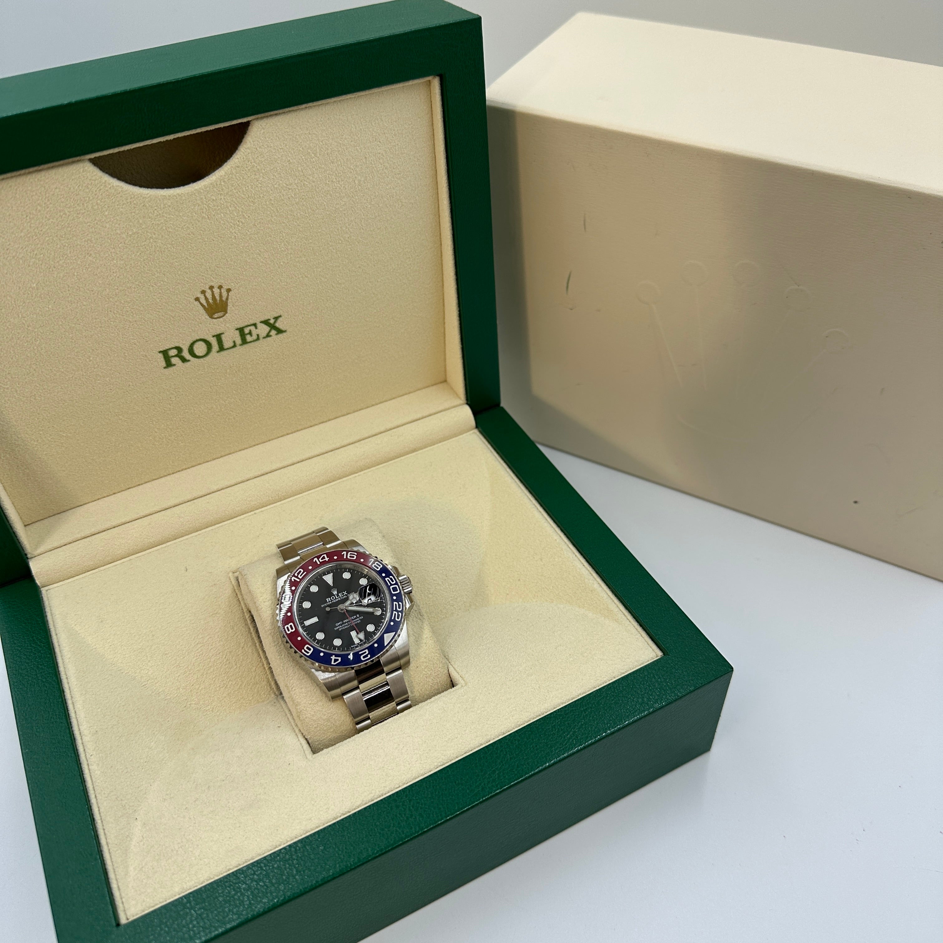 Rolex GMT-Master II 40mm 116719Blro 2021