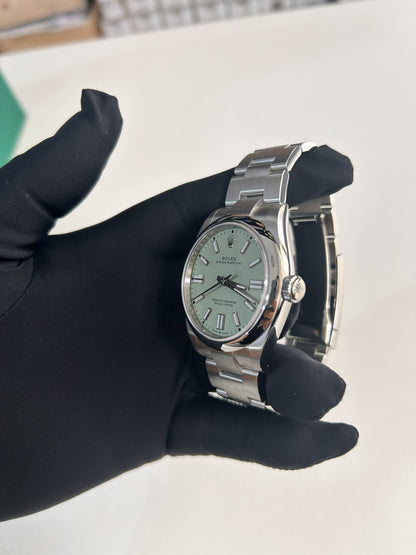 Rolex Oyster Perpetual 134300 Pistachio Green m134300-0006 2025