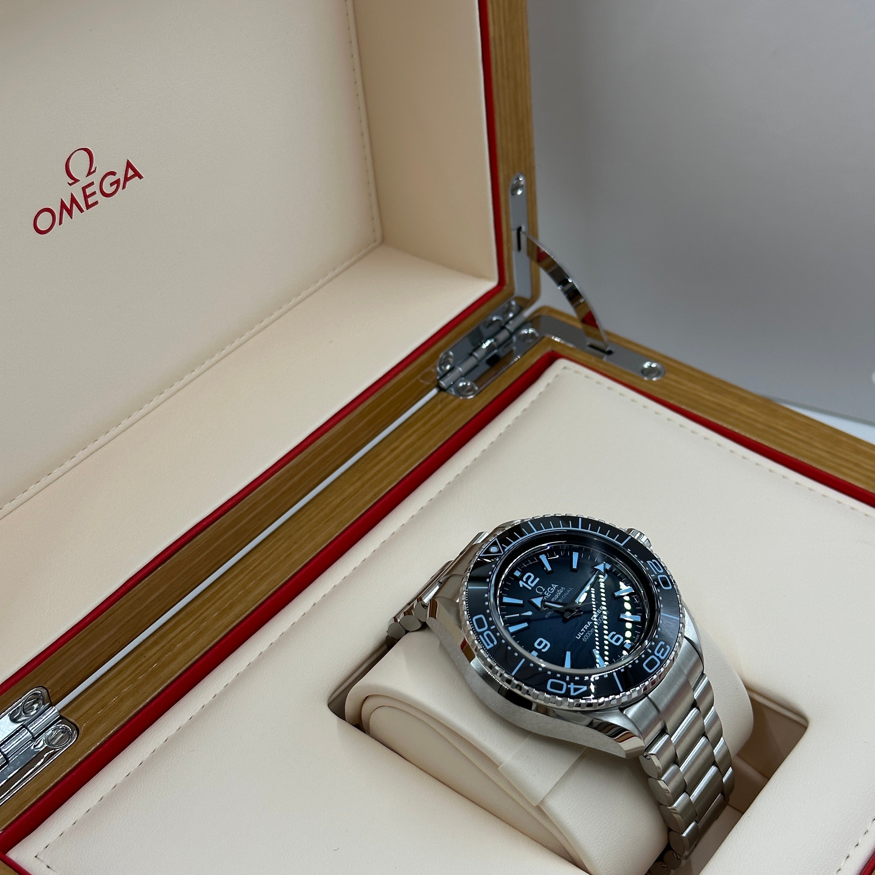 Omega Seamaster Planet Ocean 6000M 45.5 mm 215.30.46.21.03.002 2024